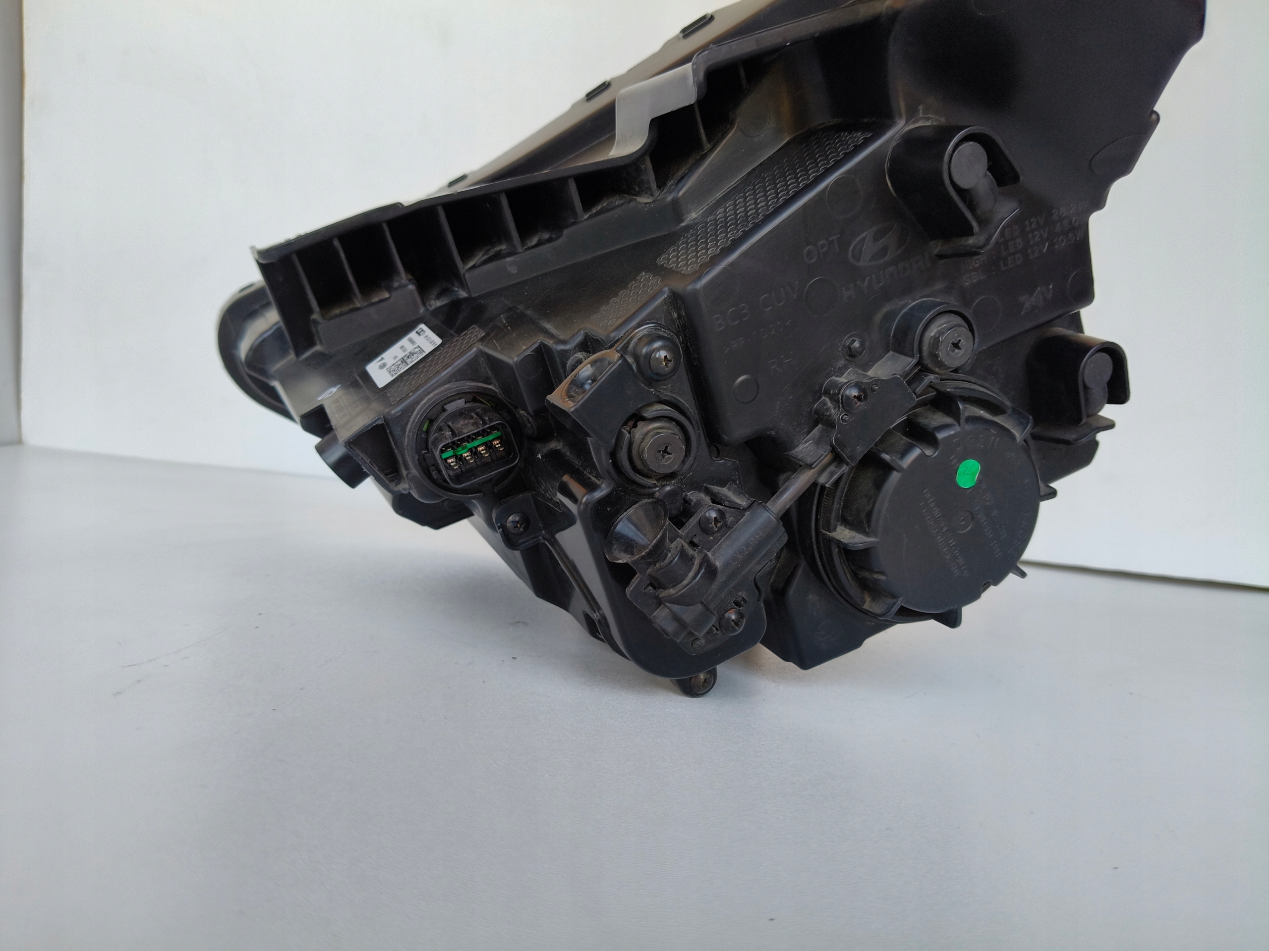 light right REFLEKTOR HYUNDAI BAYON 21- FULL LED