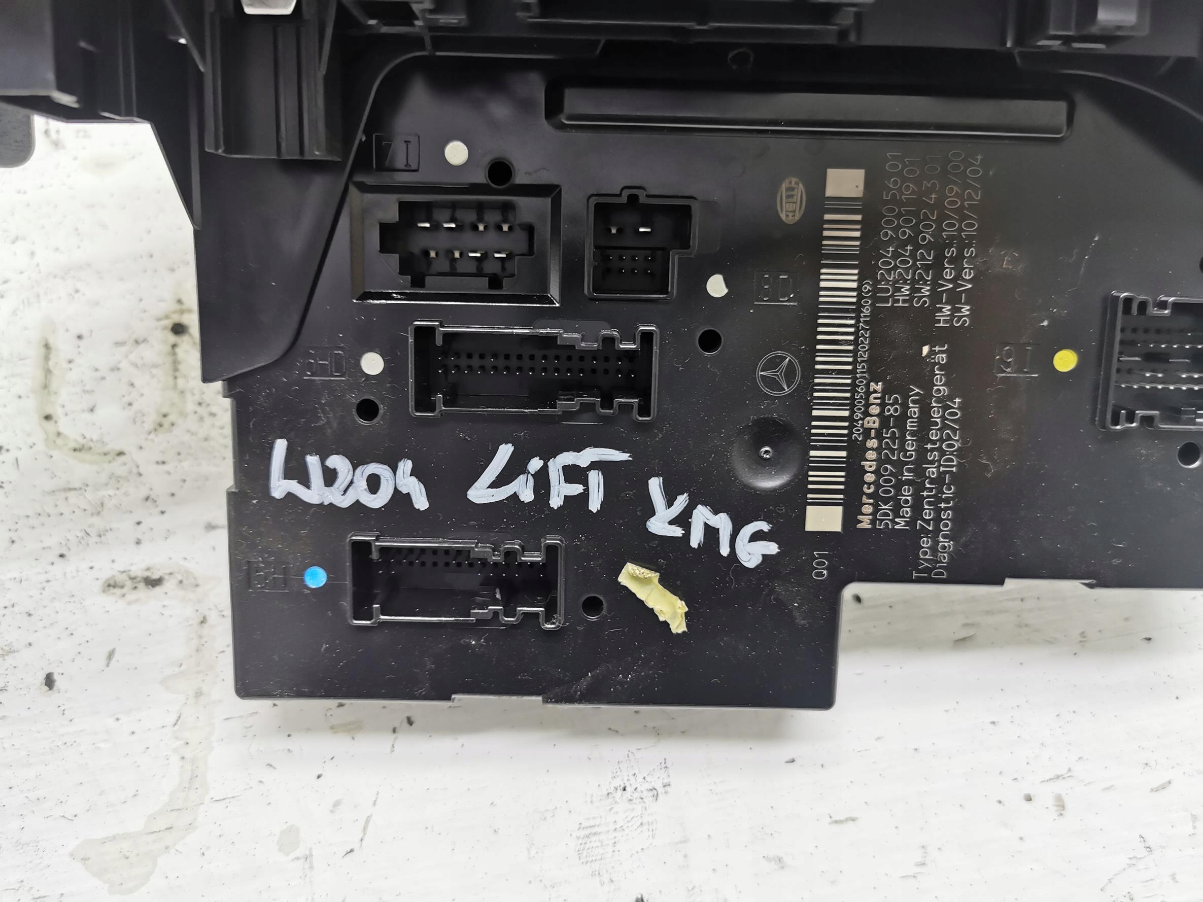 control unit SAM MERCEDES C-KLASA W204 2049005601