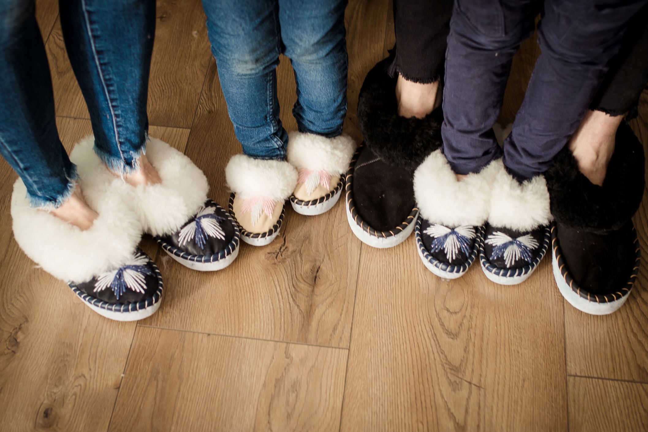 Kapcie z Kożucha Wełniane Skórzane PREMIUM 36 Model Frozen