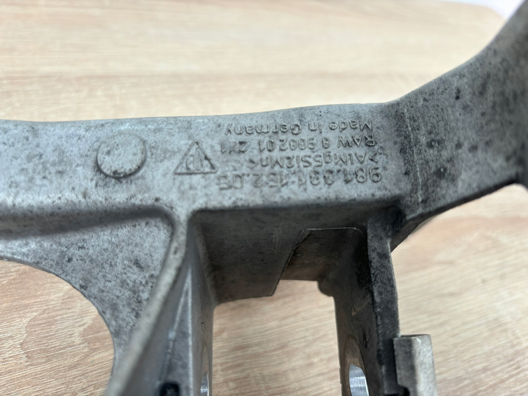 PORSCHE CAYMAN GTS 981 console holder springing rear part sider KA4/539