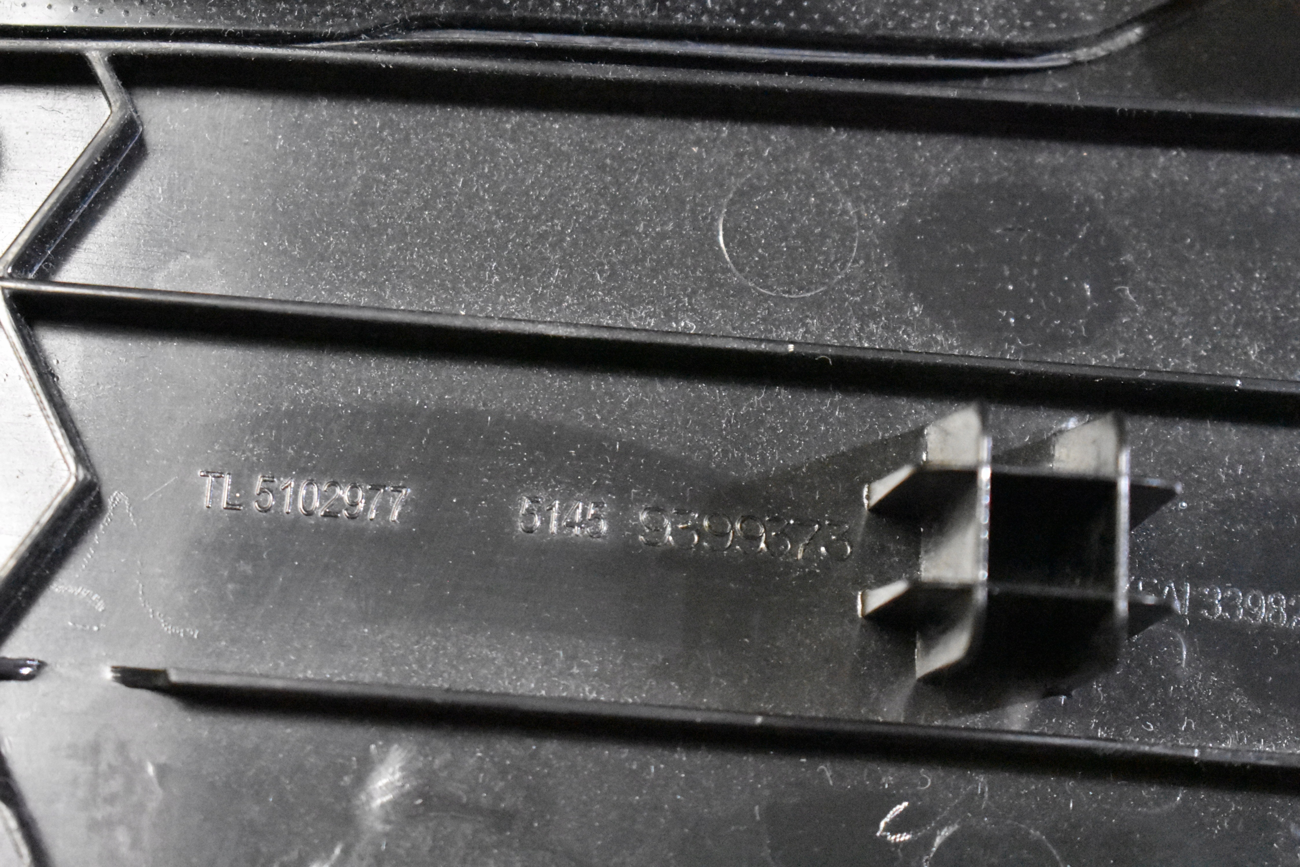 IDEALNA Blende Abdeckung konsole BMW G07 G06 G05 1