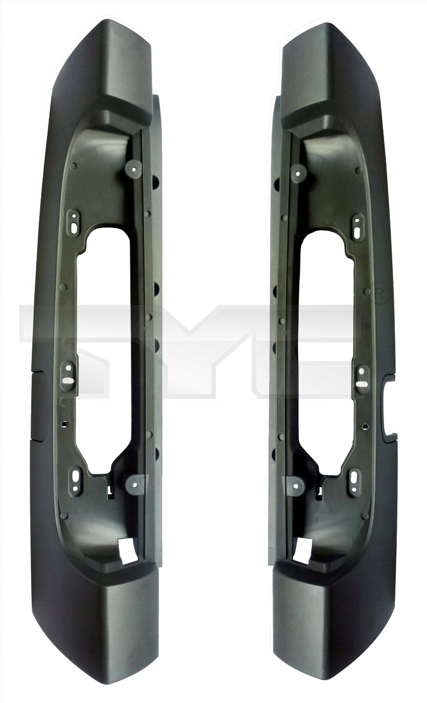 LAMPA TYLNA TYŁ TRAFIC/VIVARO 06- PRAWA KL.OBUDOWA