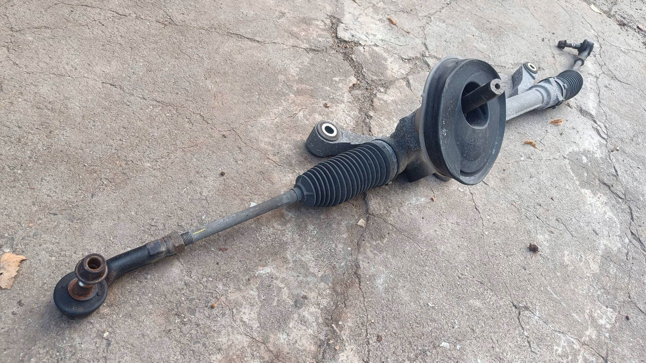 Ford Fiesta MK7 1.6 2016 drag rod servo steering / control
