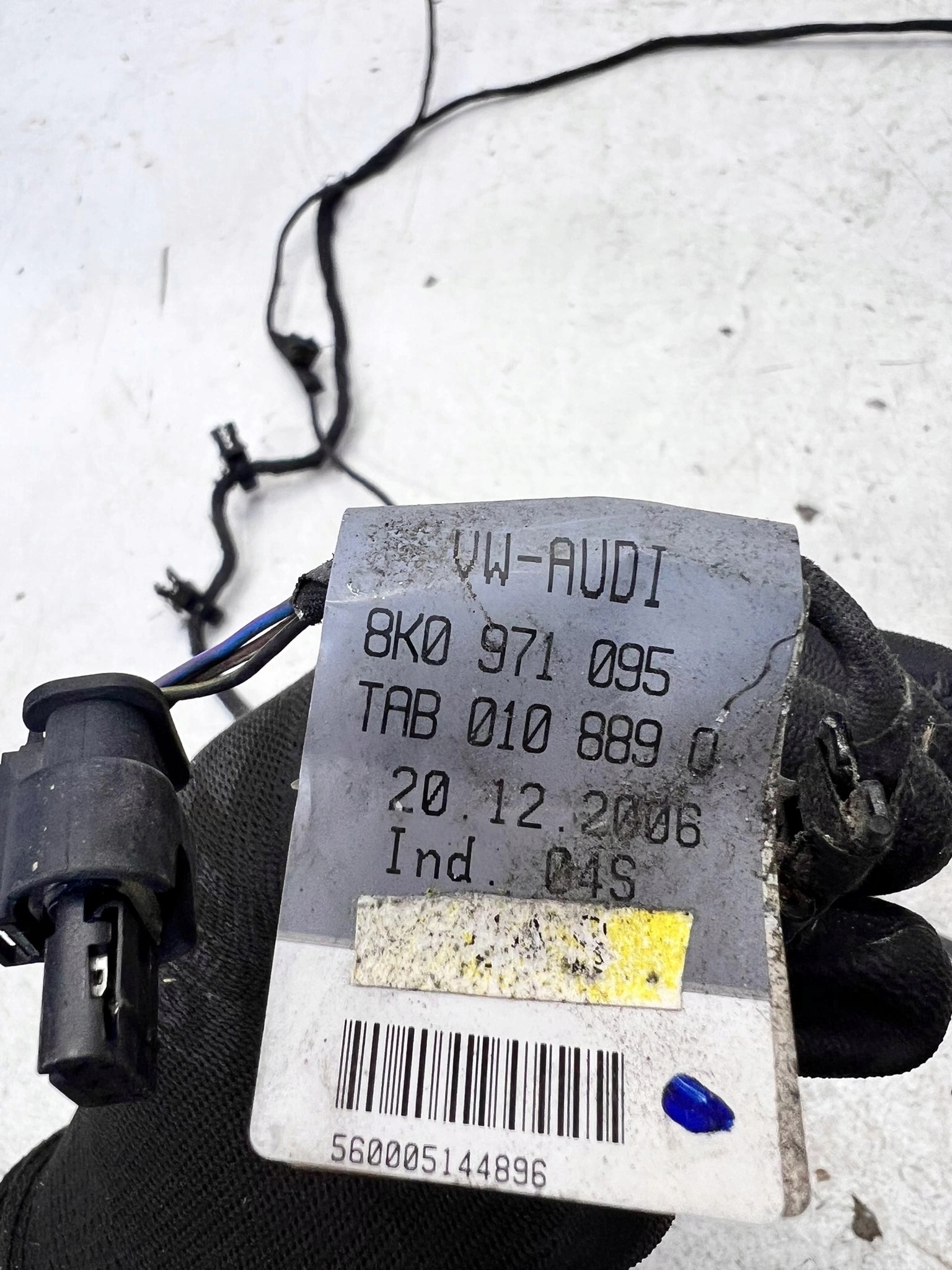 bundle PDC CZUJNIKOW front AUDI A4 B8 8K0971095