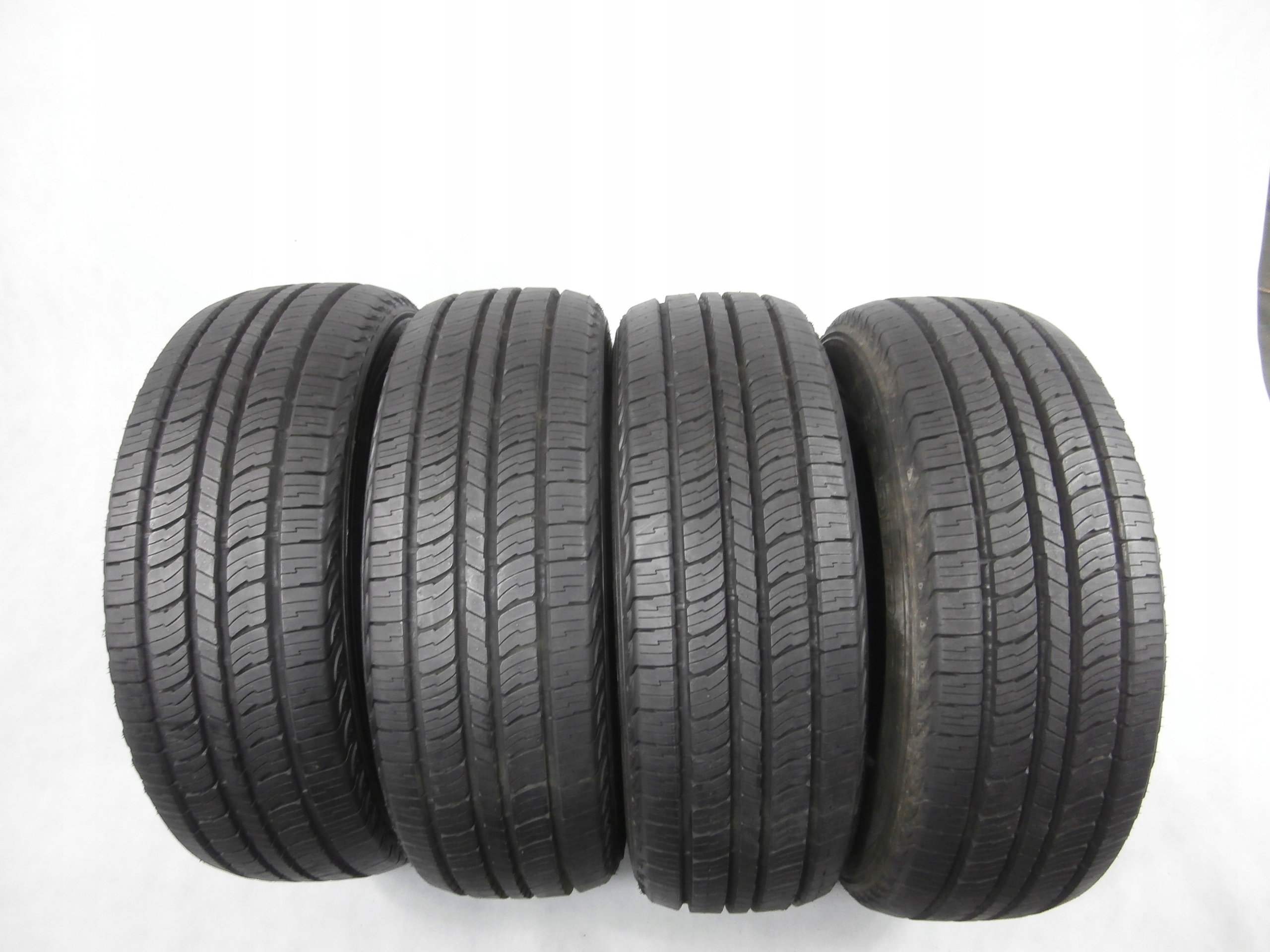 4X шины 245 / 70R16 PHANTOM A / P
