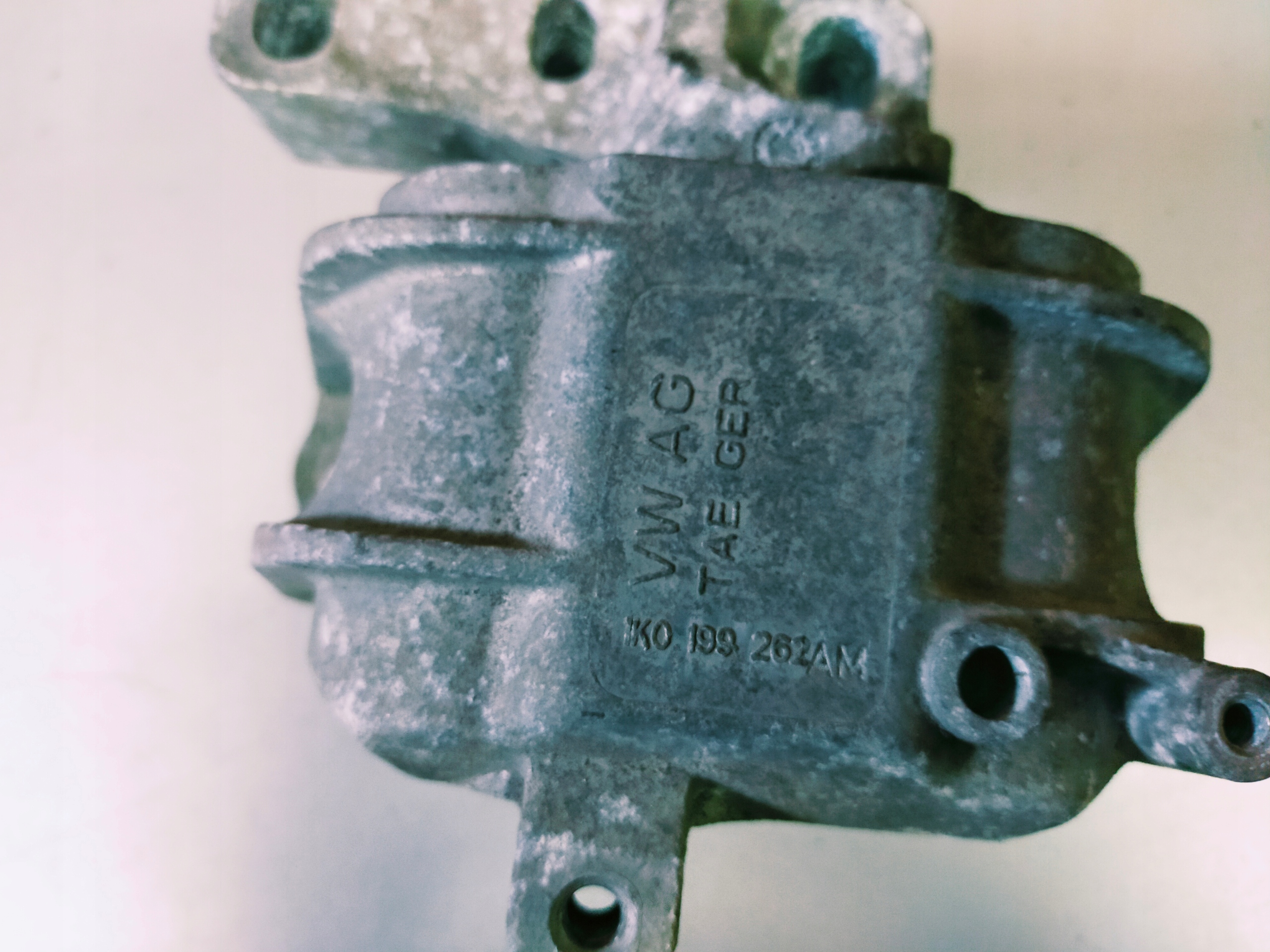 holder engine mount AUDI SEAT VW 1K0199262AM