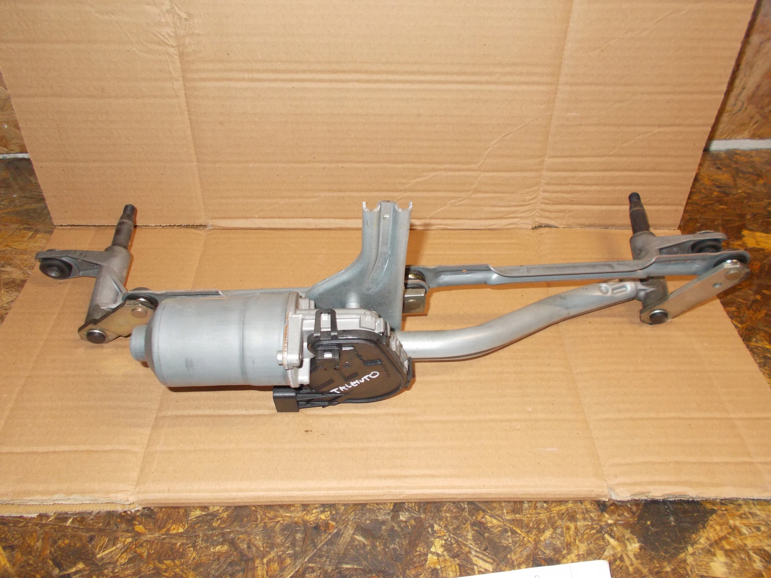 0390243508 - МЕХАНИЗМ СТЕКЛООЧИСТИТЕЛЯ FIAT TALENTO 2015-