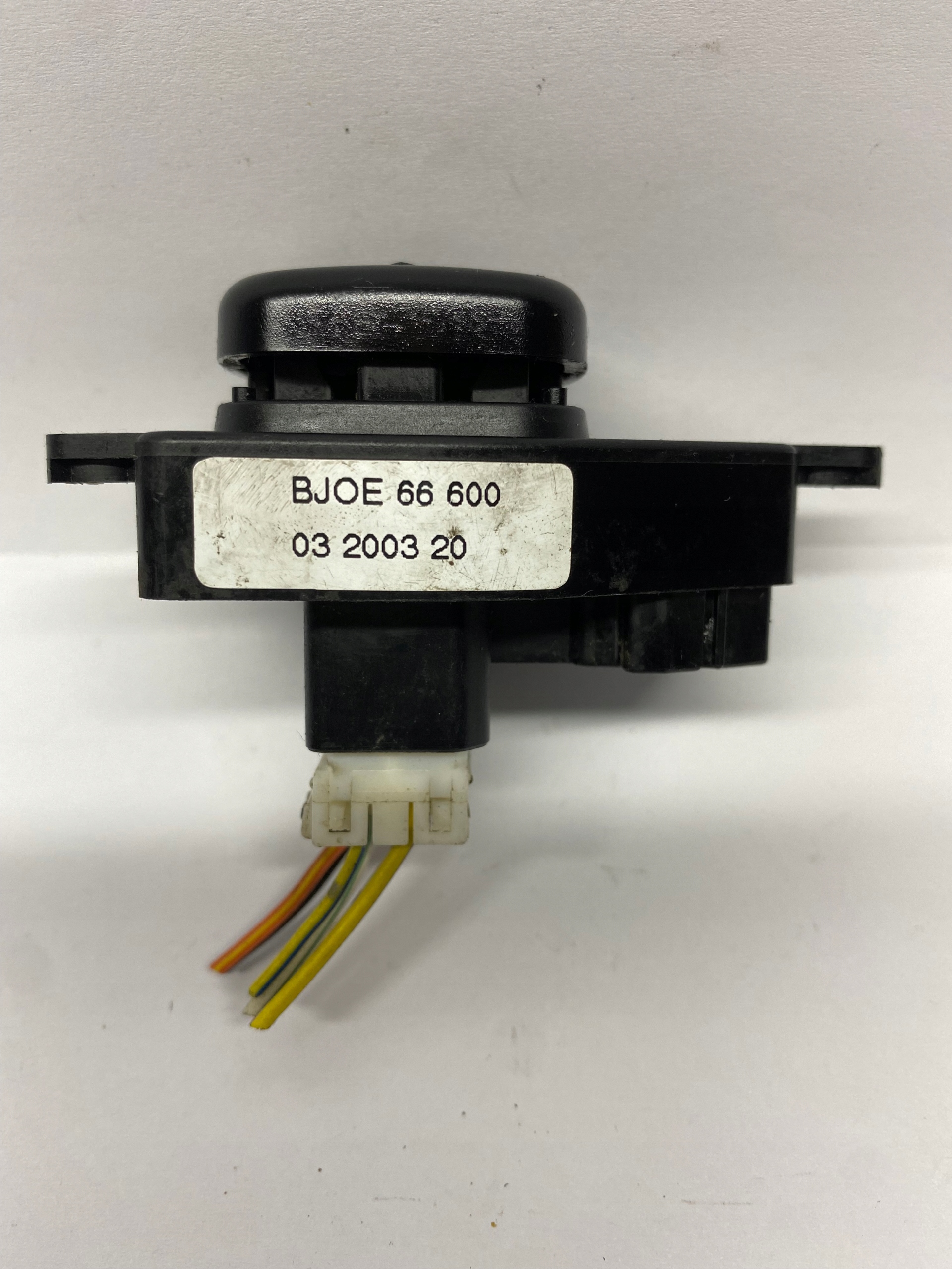 PANEL Regulations- der Spiegel MAZDA 3 BK BJOE66600