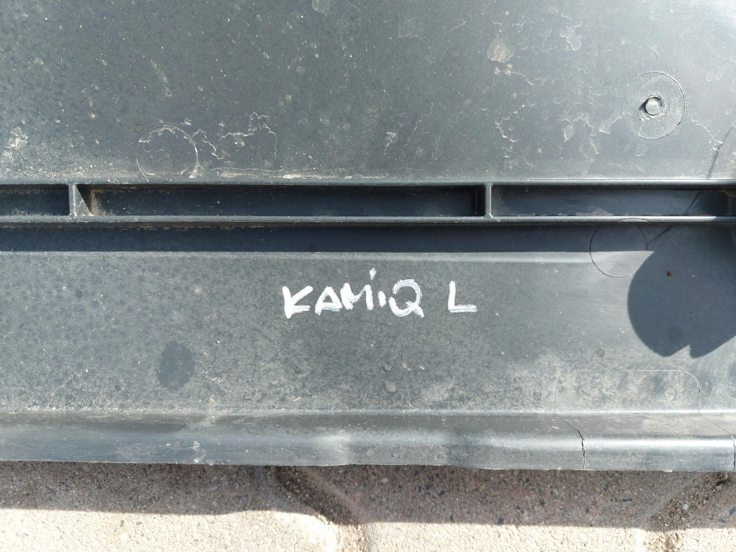 SKODA KAMIQ 658 cover chassis left 2Q0825201A