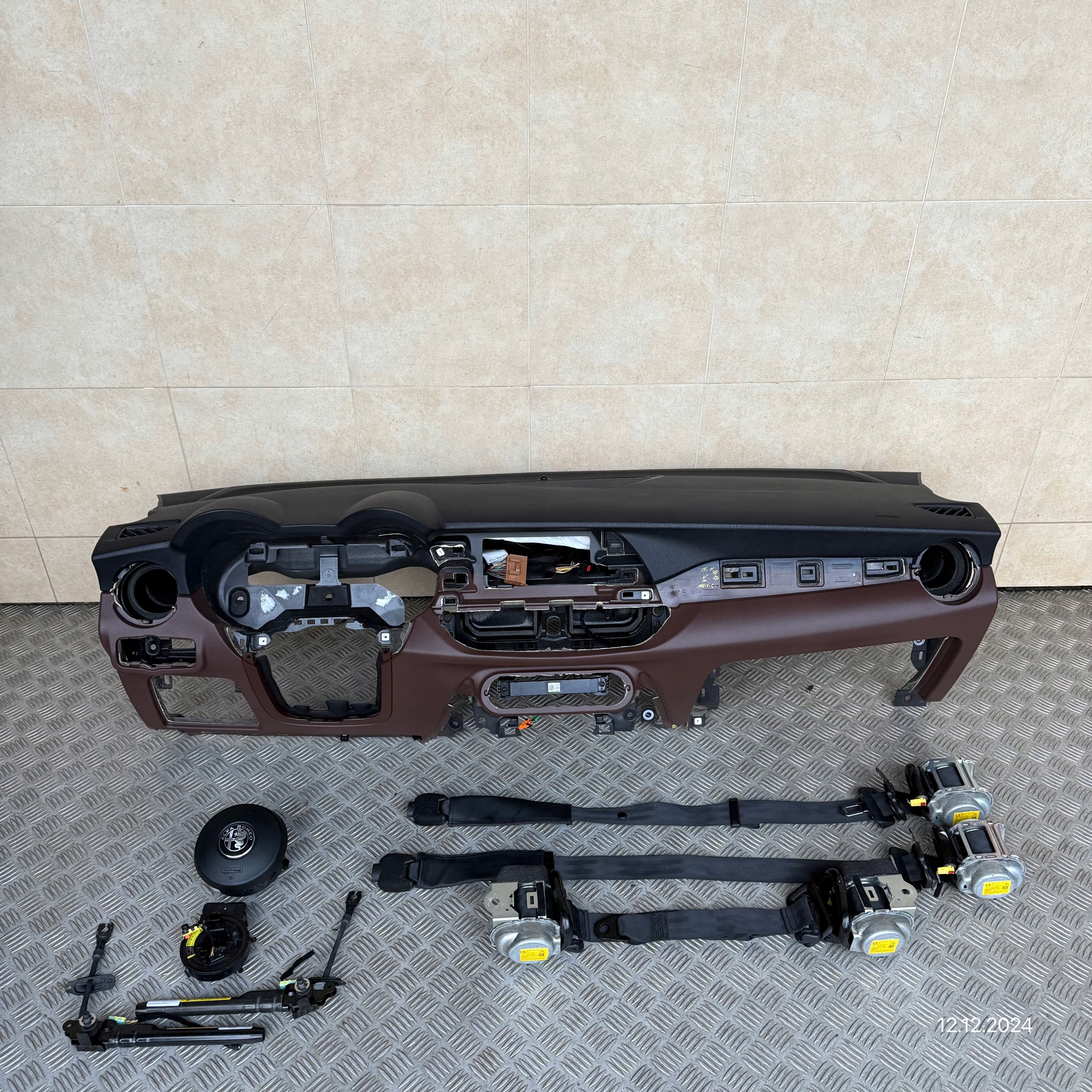 dashboard complete airbag console tension belts cockpit ALFA ROMEO STELVIO 2017 year