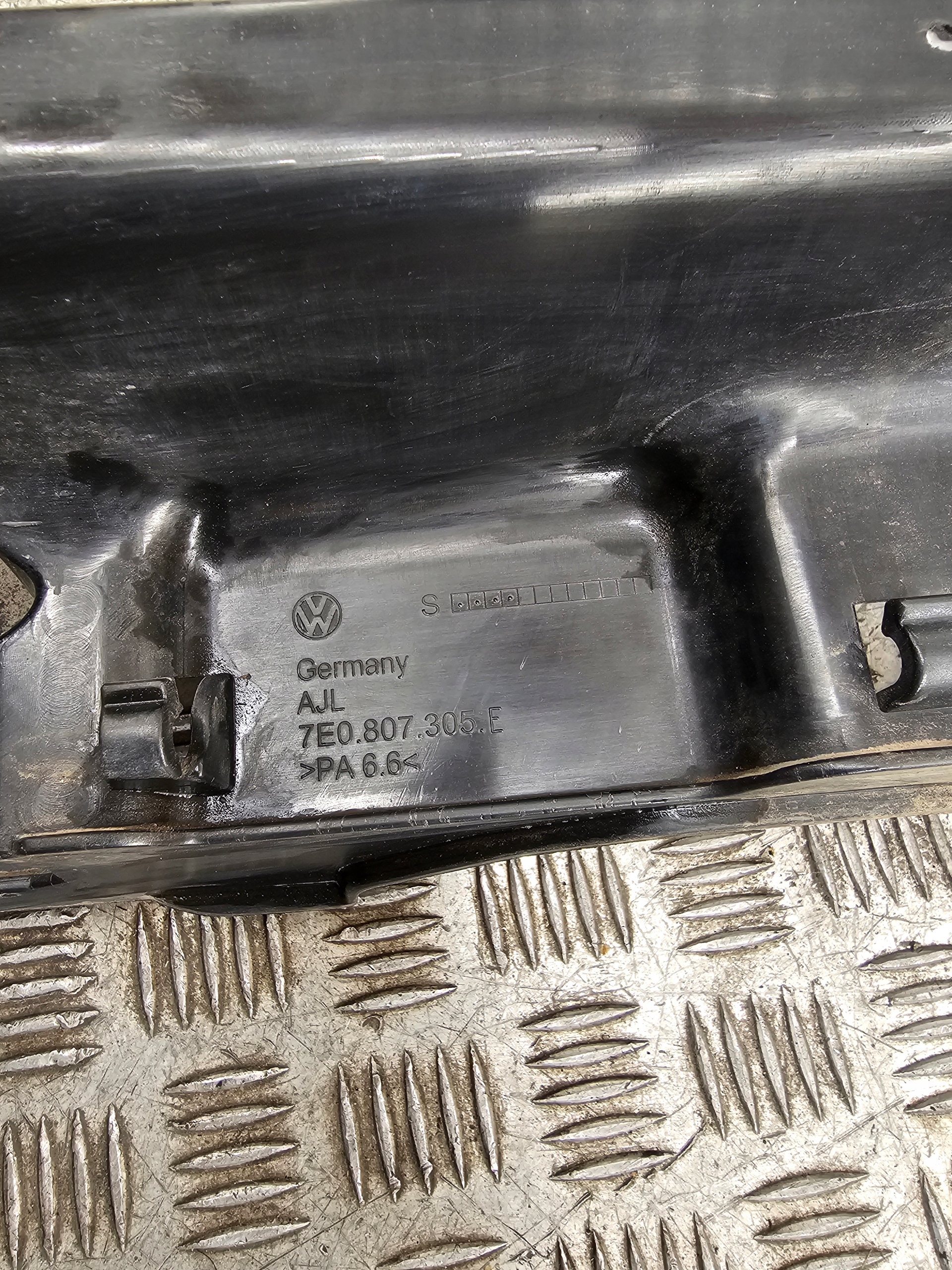 Traversa Paraurti posteriore VW TRANSPORTER T6 2015-2019 7E0807305C