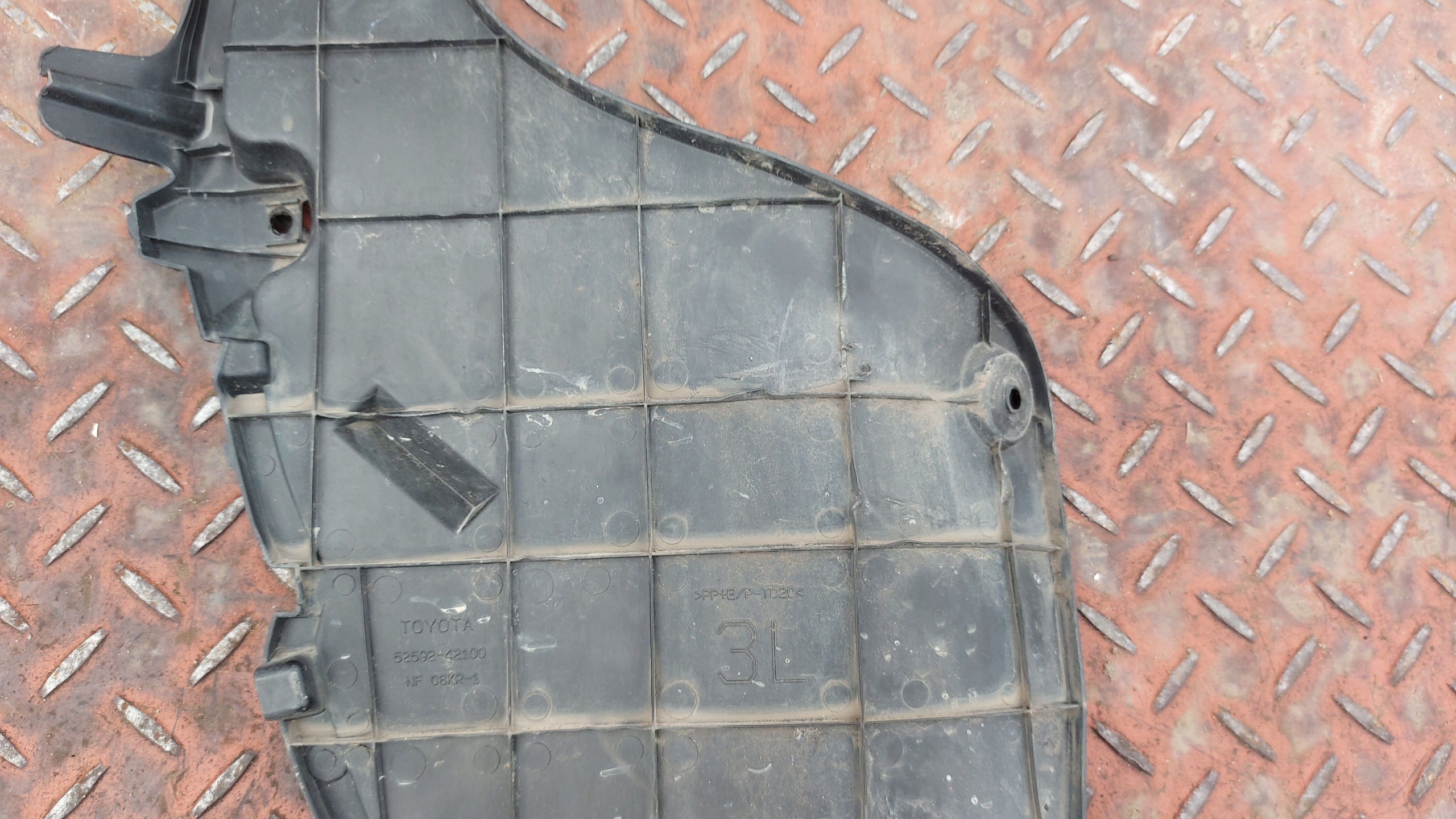 mudguard flap NADKOLA left rear part TOYOTA RAV4 V 18