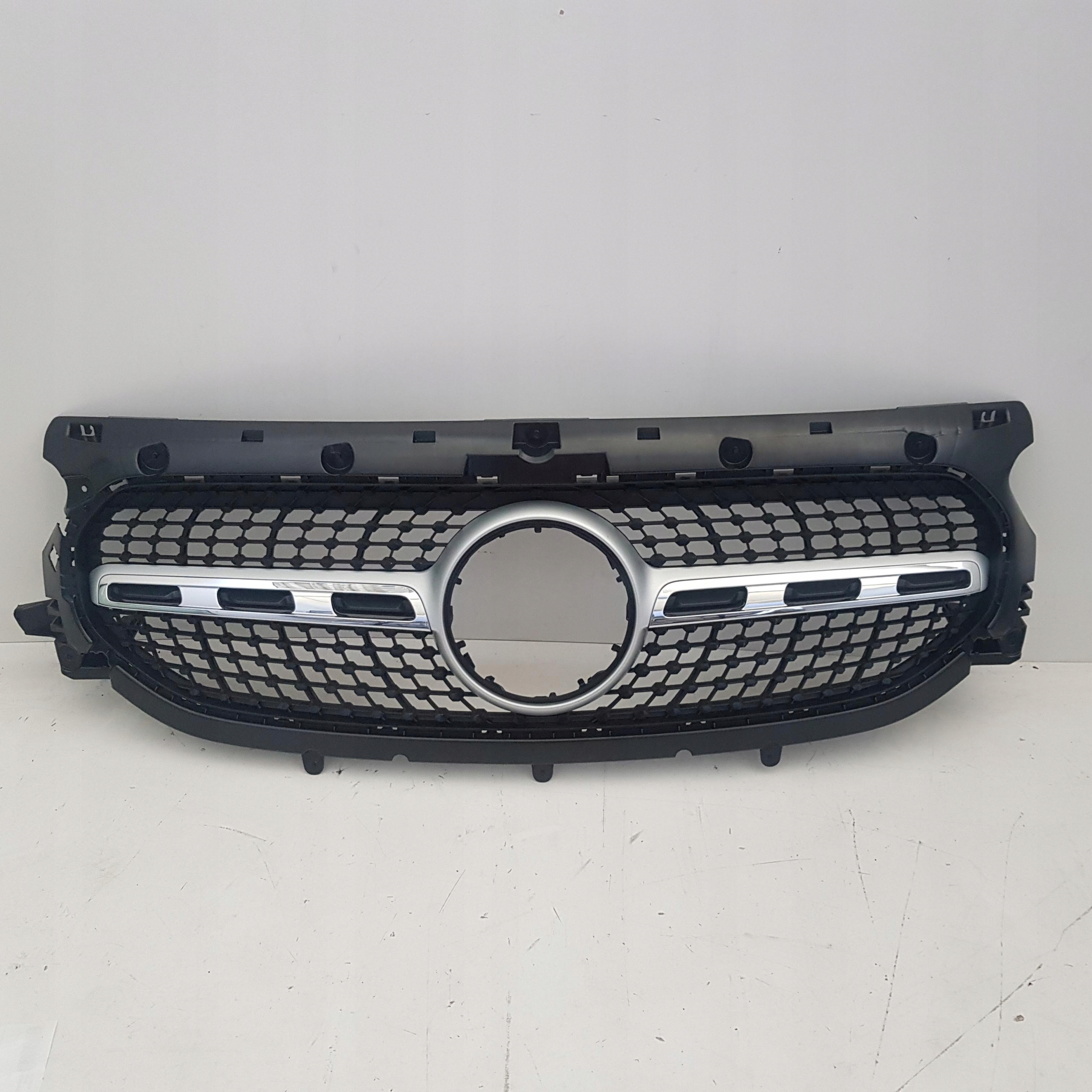 MERCEDES GLA 247 ATRAPA GRIL NOWY ORYGINAŁ