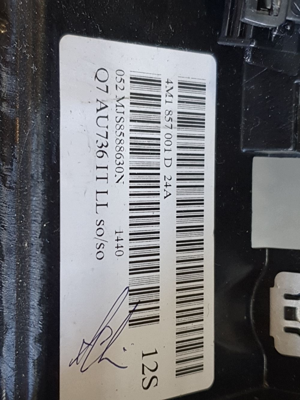 Audi Q7 4M dashboard instrument panel console cockpit 4M1857001D