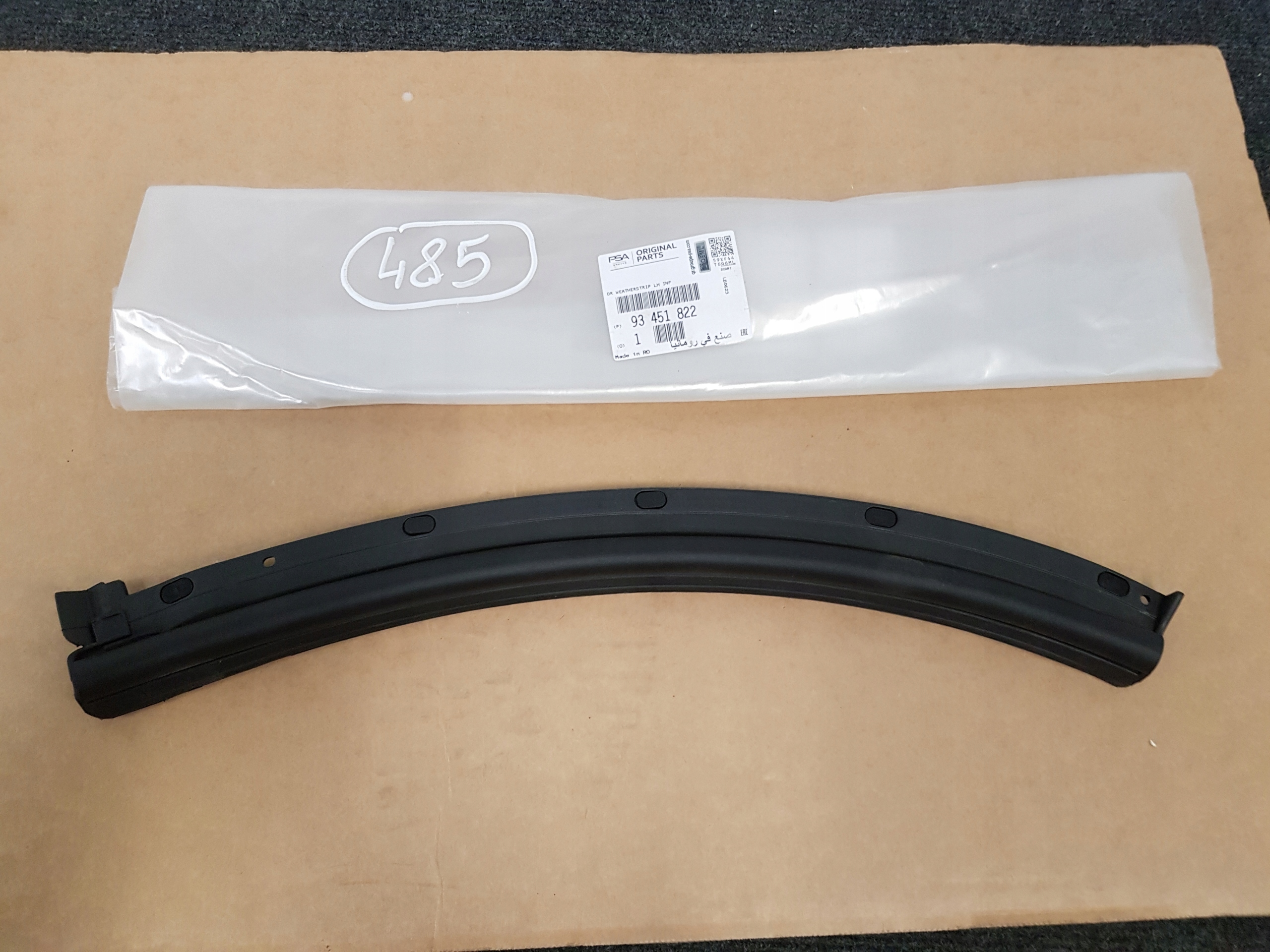 USZCZELKA DRZWI LEWYCH TRAFIC III VIVARO B TALENTO