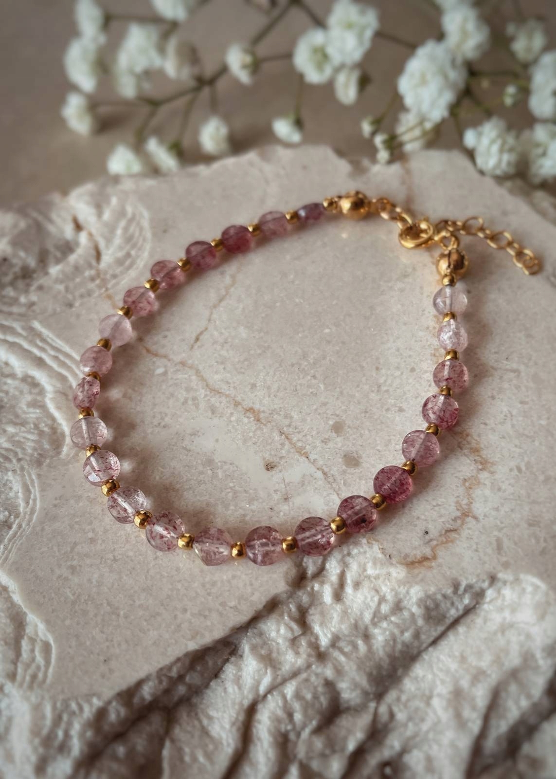 Náramek z kamenů Jahodový křemen 15 cm