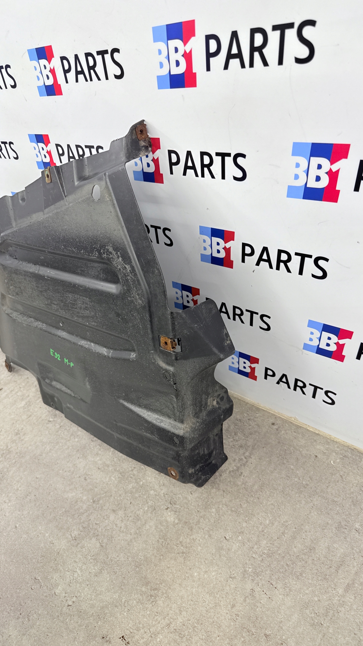 BMW E92 E93 cover chassis rear part rear m-packet 8044374
