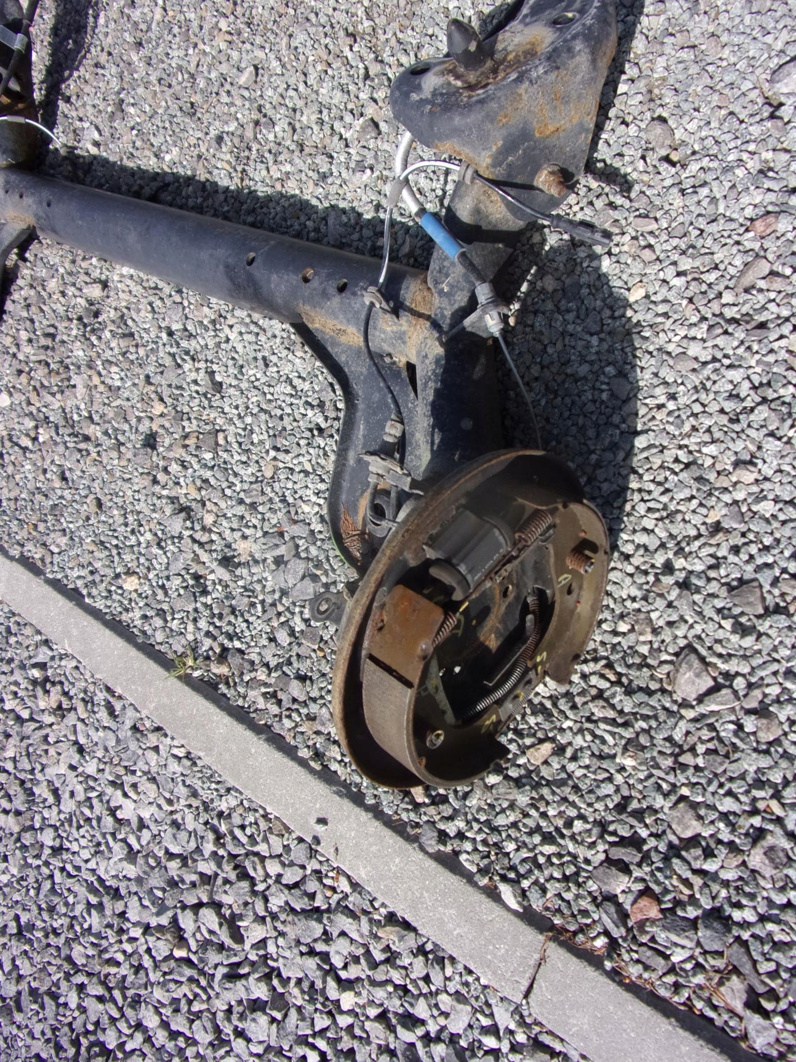 FORD ECOSPORT BELKA ZAWIESZENIE TYŁ TYLNE !! Producent części Ford OE