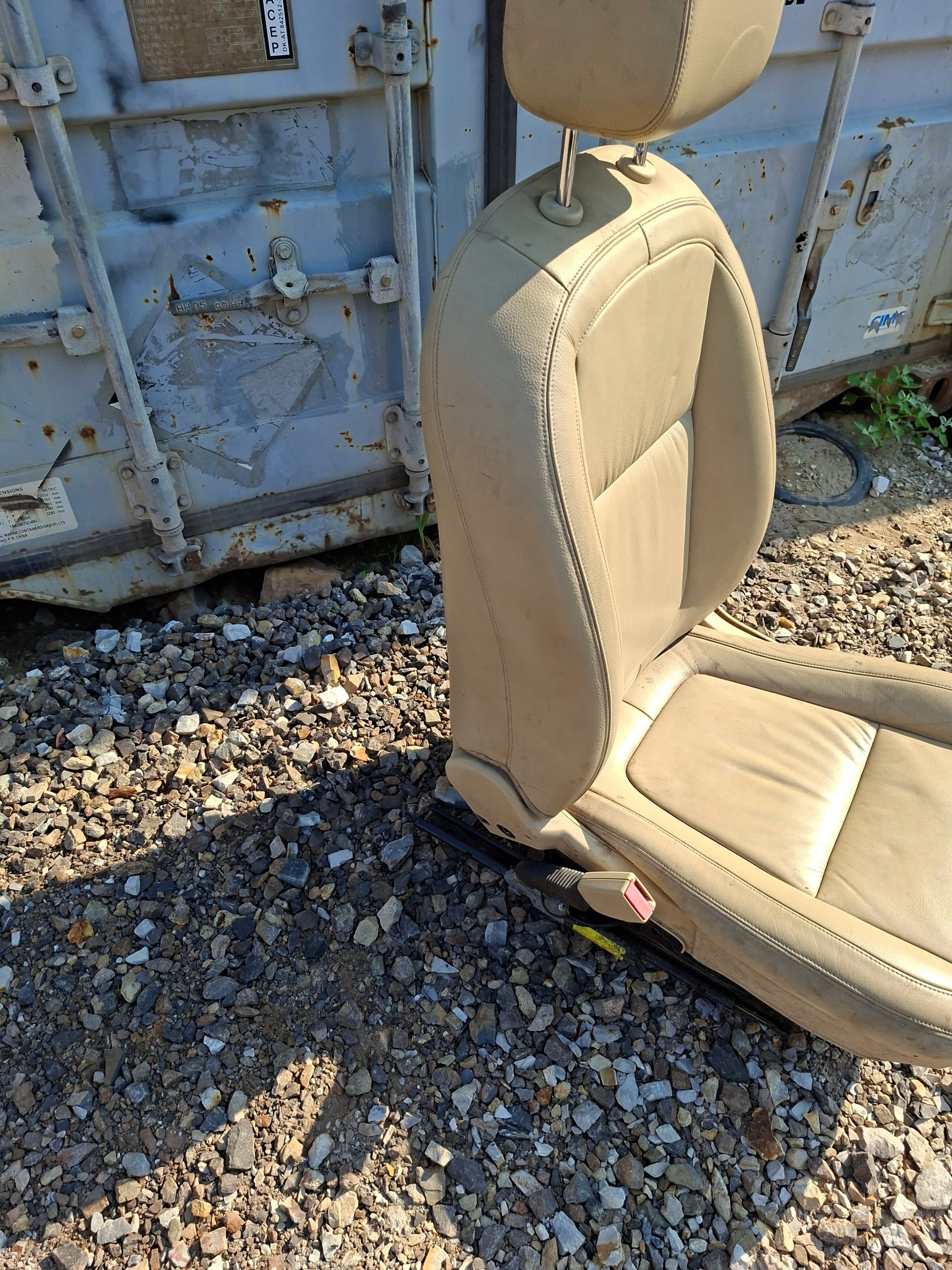 seat front left front JAGUAR XF X250 jasna leather