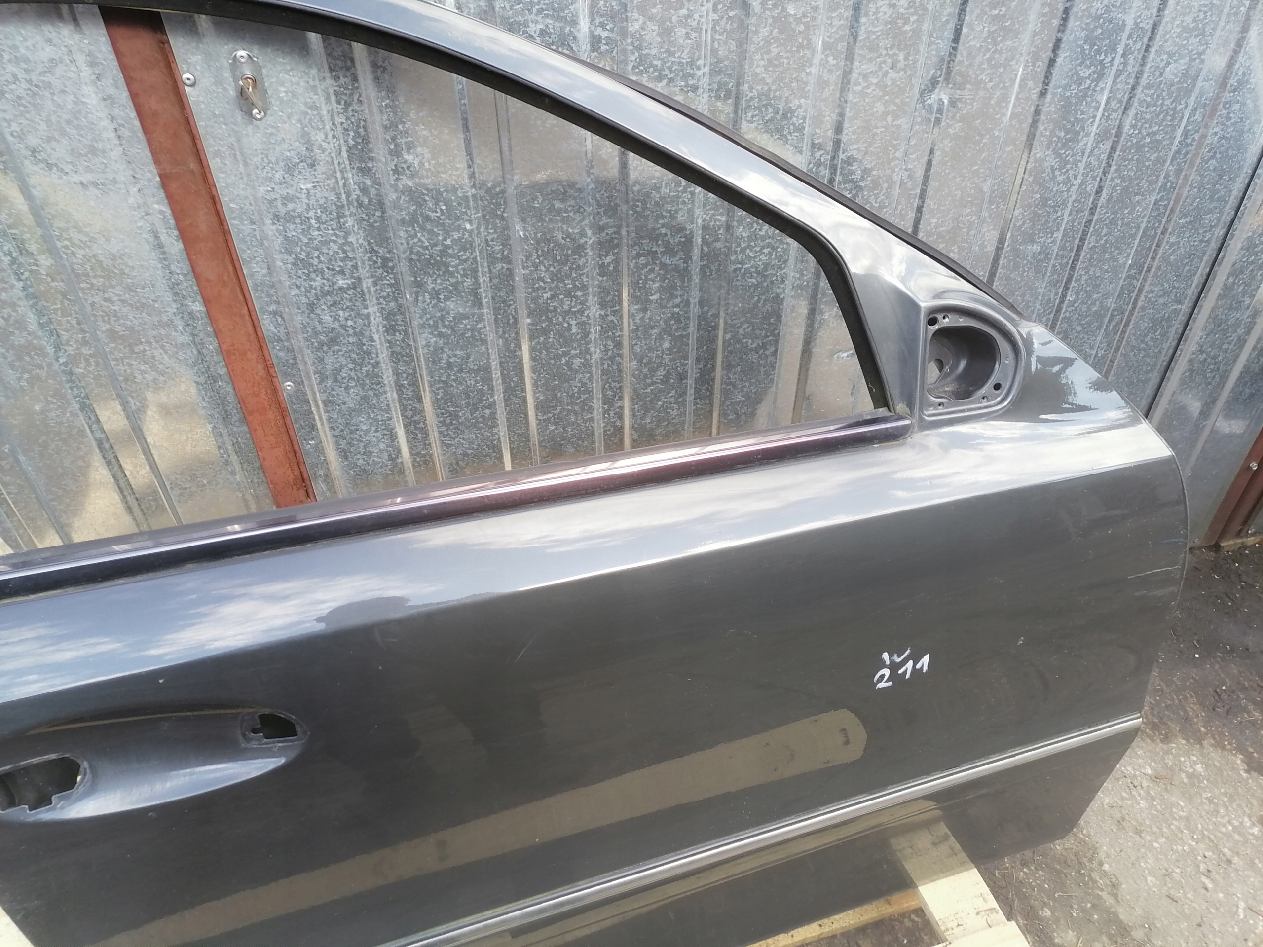 door right front front MERCEDES W211 753U