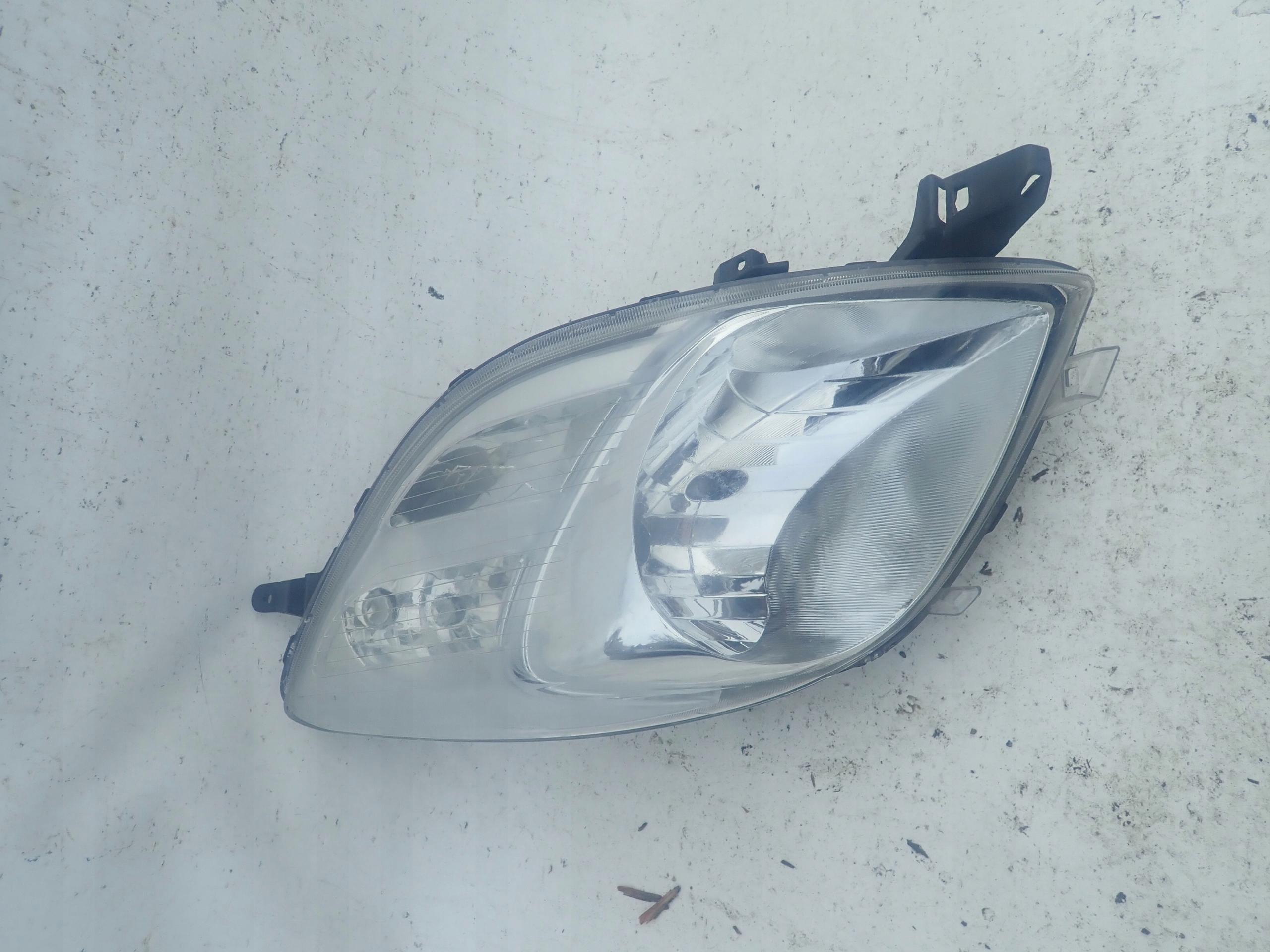 TOYOTA YARIS II 05-09 light right front front
