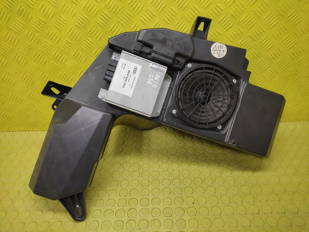 AUDI A4 B6 speaker SUBWOOFER 8E9035382