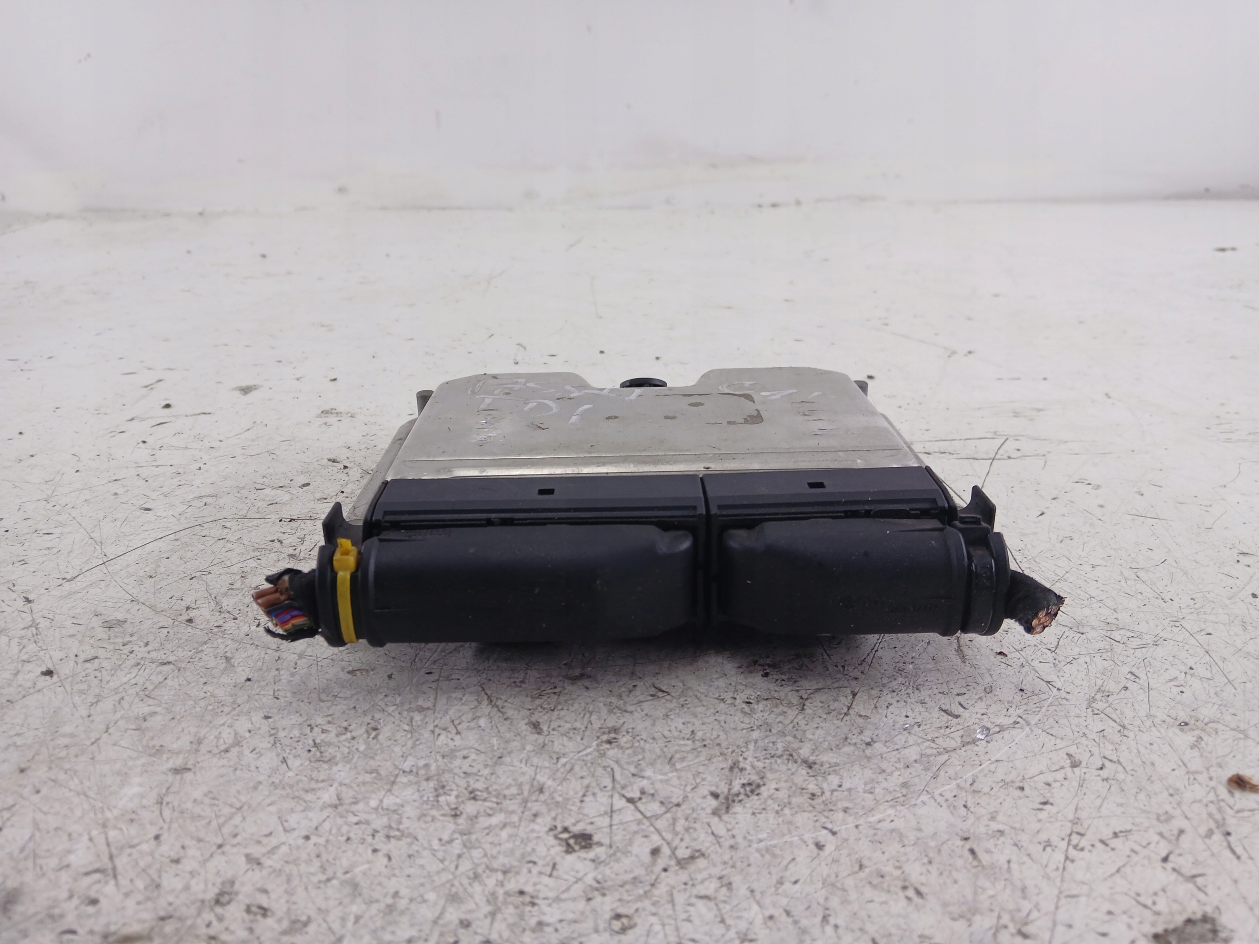 VW PASSAT B5 1.9 TDI control unit of the engine