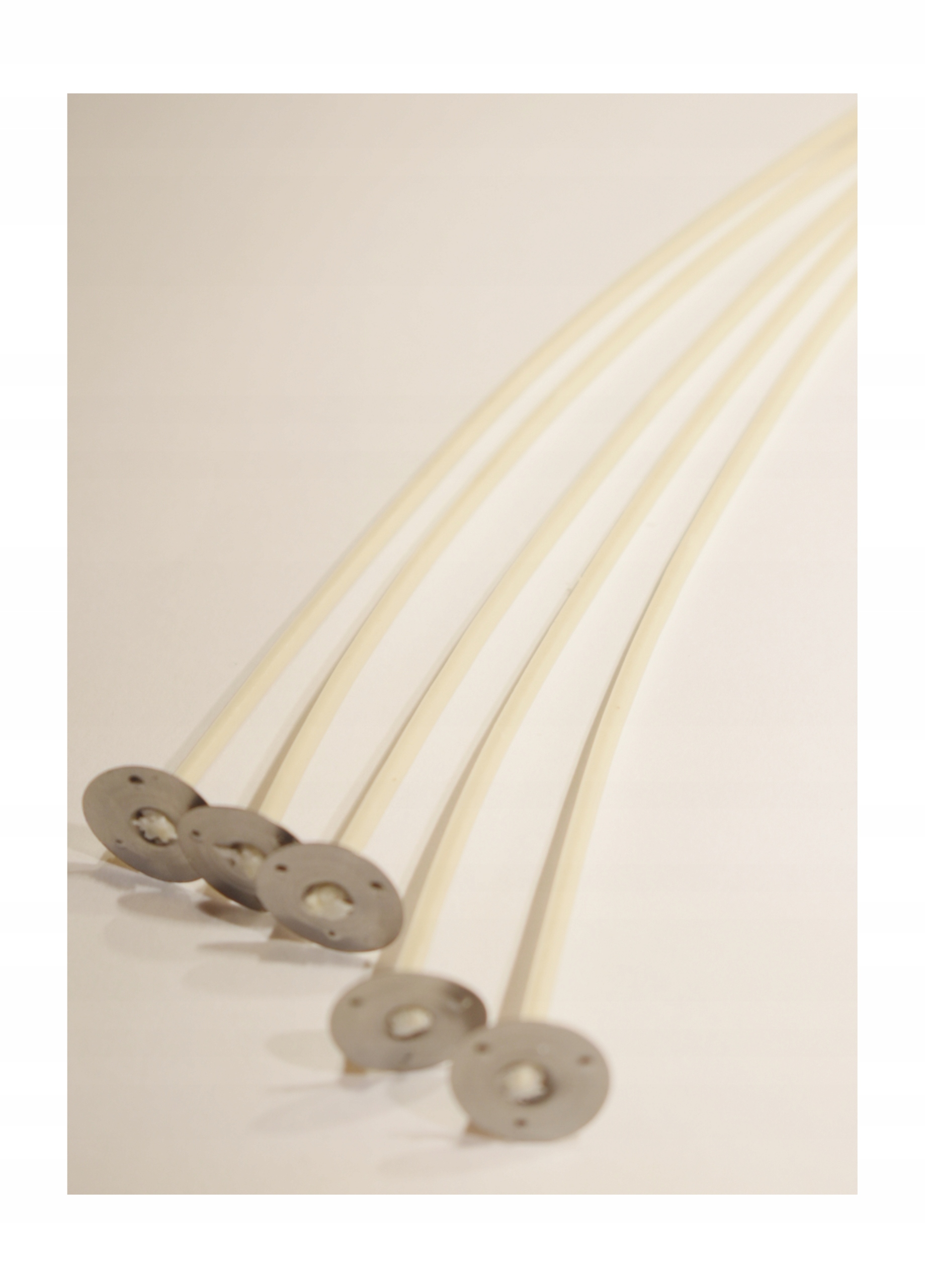 

Knot bawełniany do świec z blaszką knoty15cm-10szt