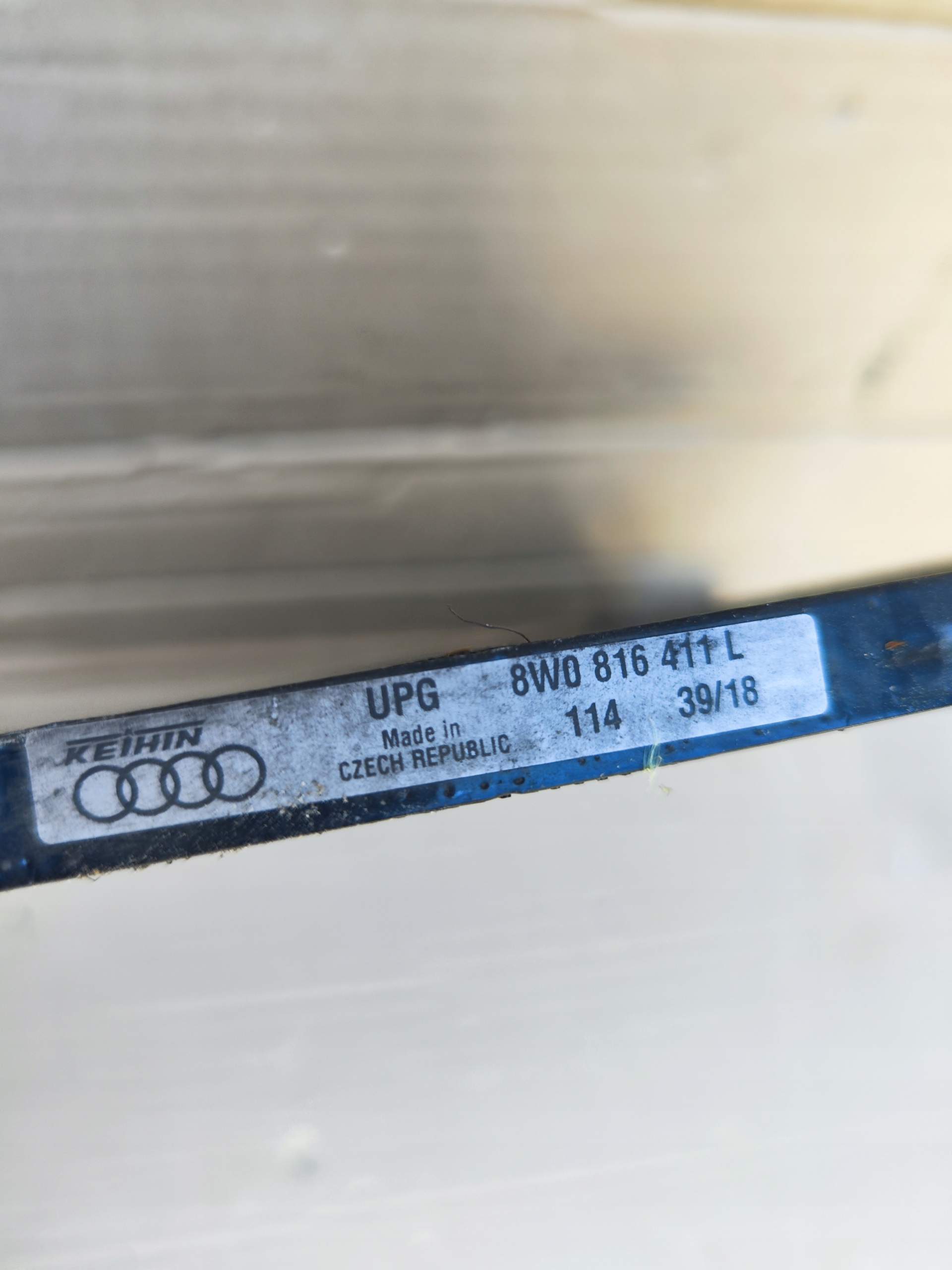 8W0816411L Radiateur climatisation audi a5 8w 8W0816411