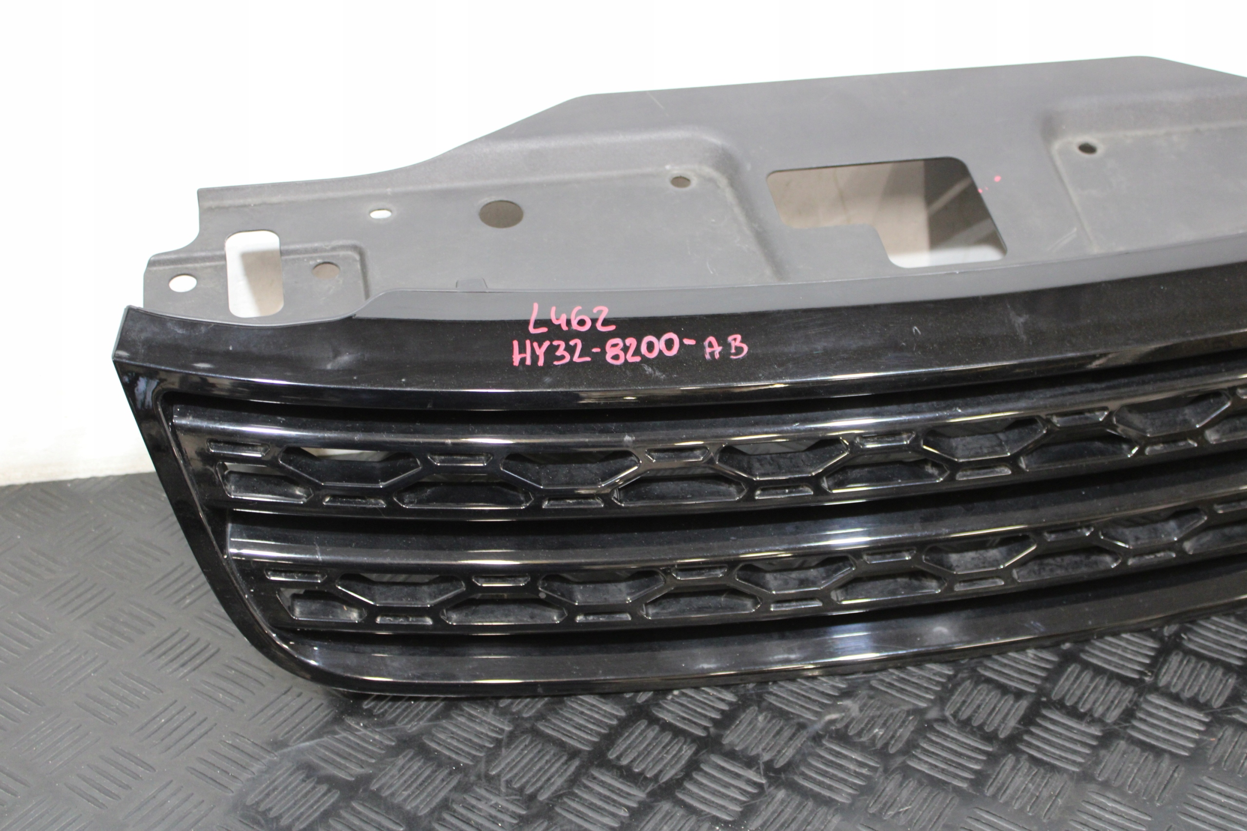maska HY32-8200-AB LAND ROVER DISCOVERY V 5 L462