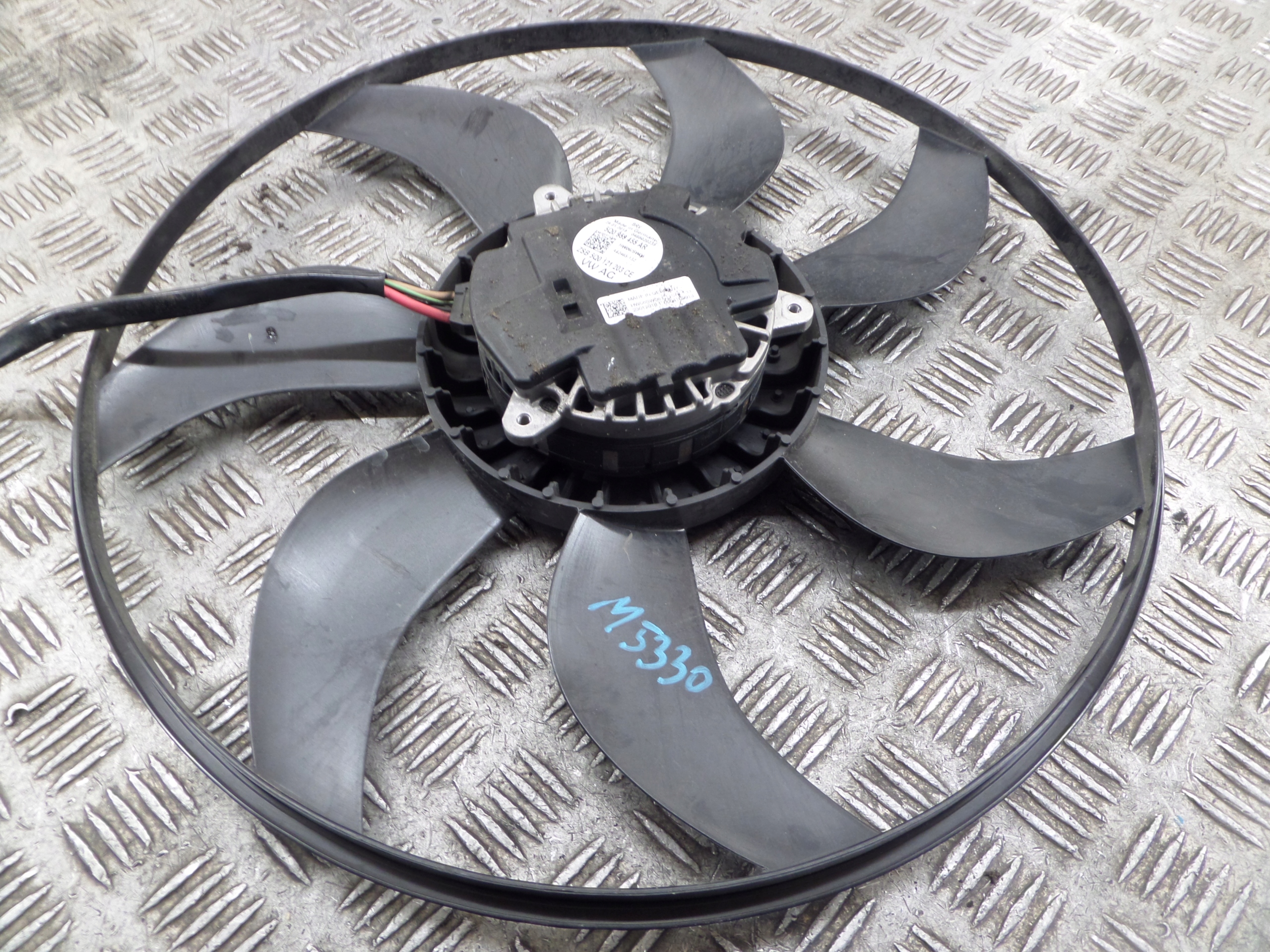 SEAT VW AUDI SKODA ventilátor chladiče 5Q0959455AR