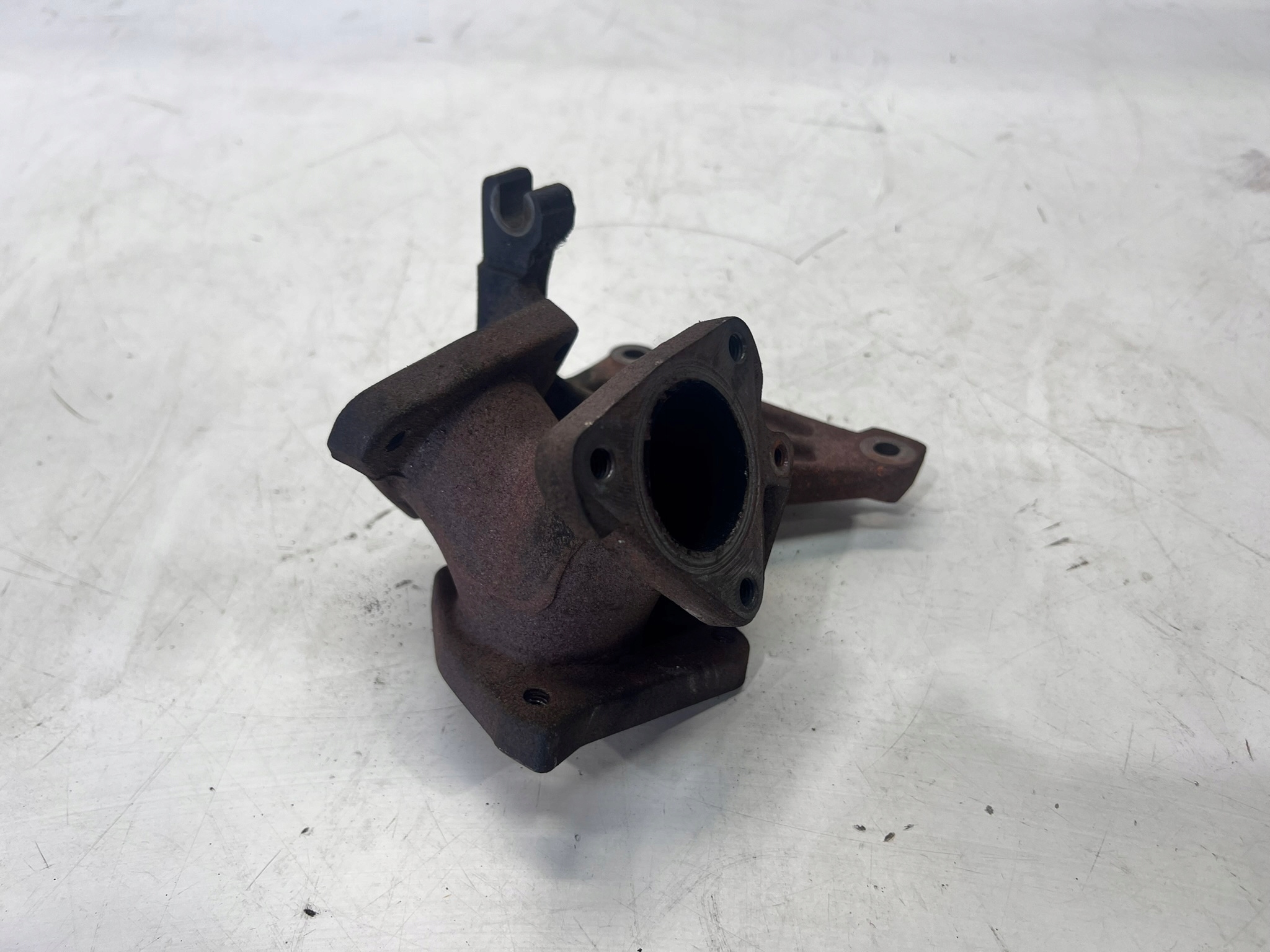 KUPPLUNG des Abgaskrümmers AUDI A6 C6 2.7 BPP 059131799L