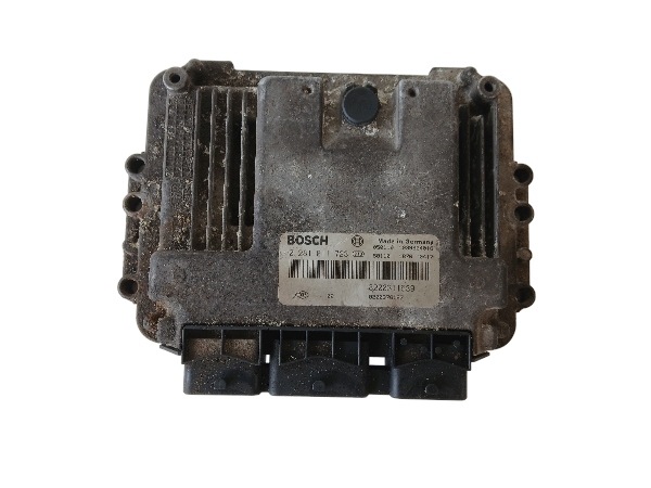 RENAULT MEGANE II 1.9 DCI control unit of the engine 8200311539