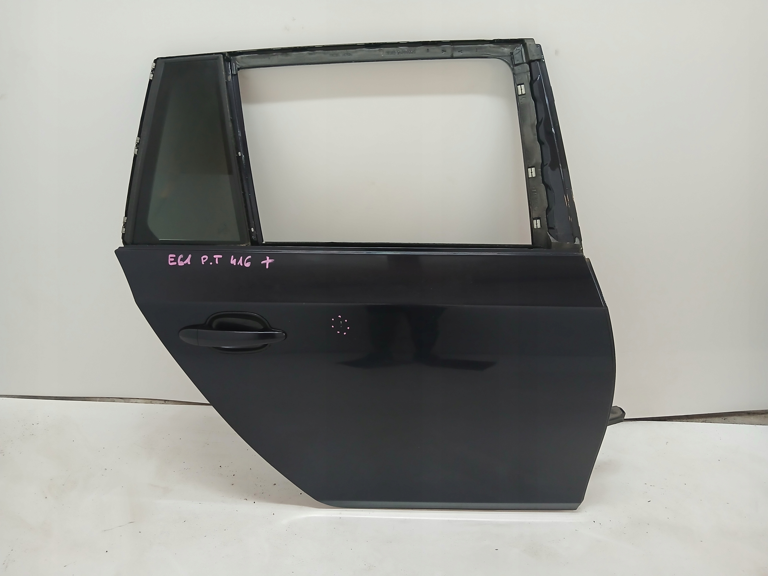 door right rear. rear part BMW E61 CARBONSCHWARZ