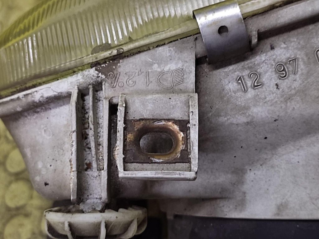 VW GOLF III REFLEKTOR licht links vorne