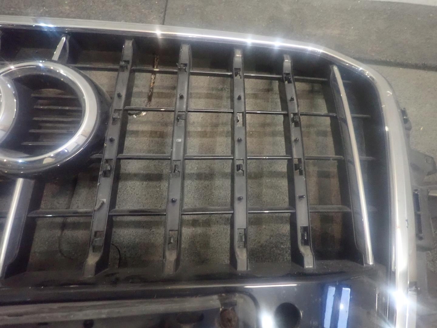 Grill AUDI Q5 LIFT 2012-2016 8R0853651R