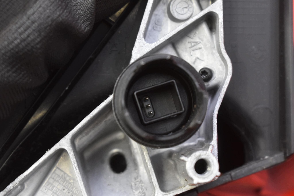 mirror right (A34) ARKTIS EU 010803 BMW E90 E91 04-08 3 PIN