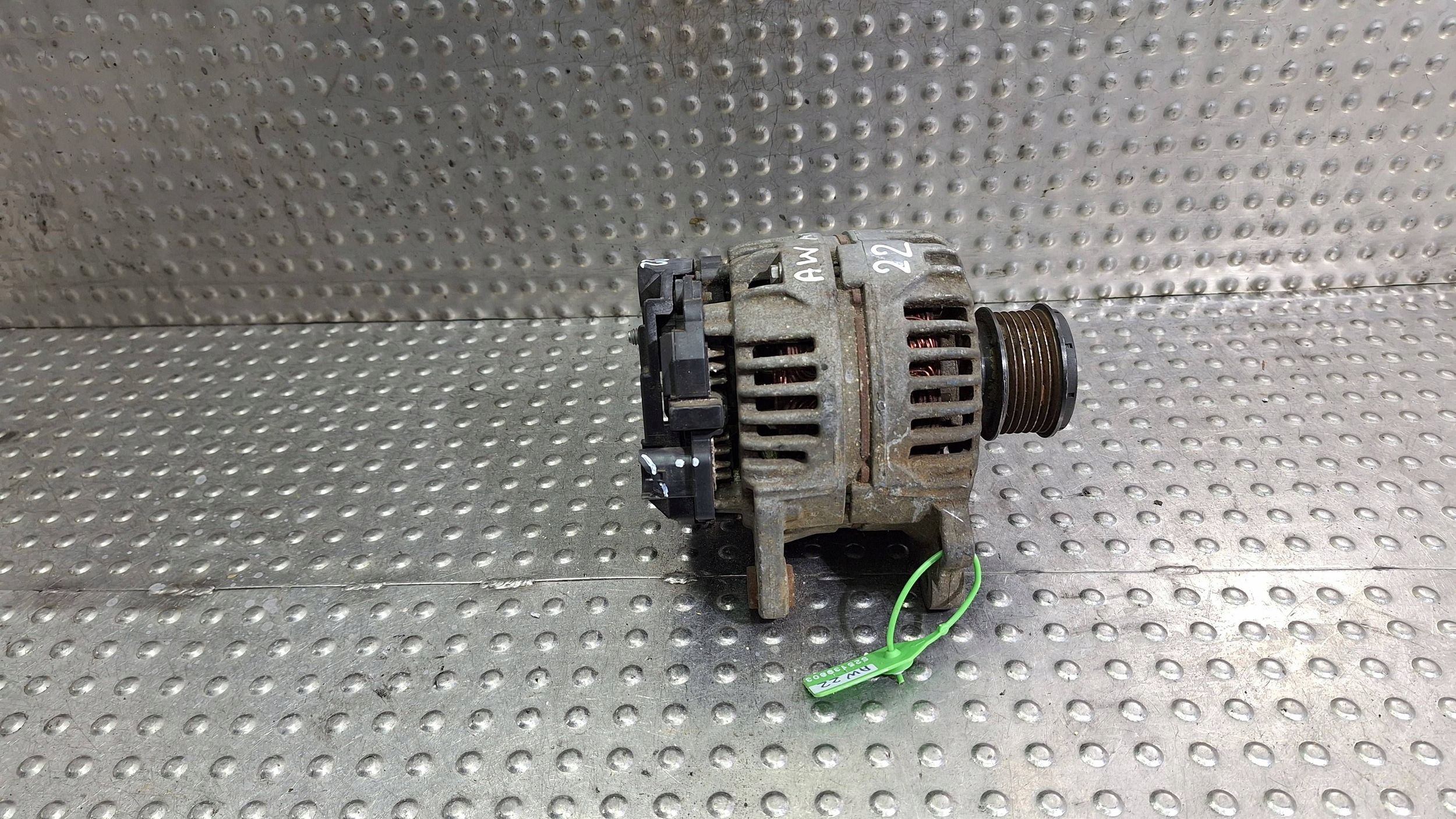alternatore 90A 038903023L NEW BEETLE e GOLF IV OCTAVIA e A3 8L LEON 1.9 TDI