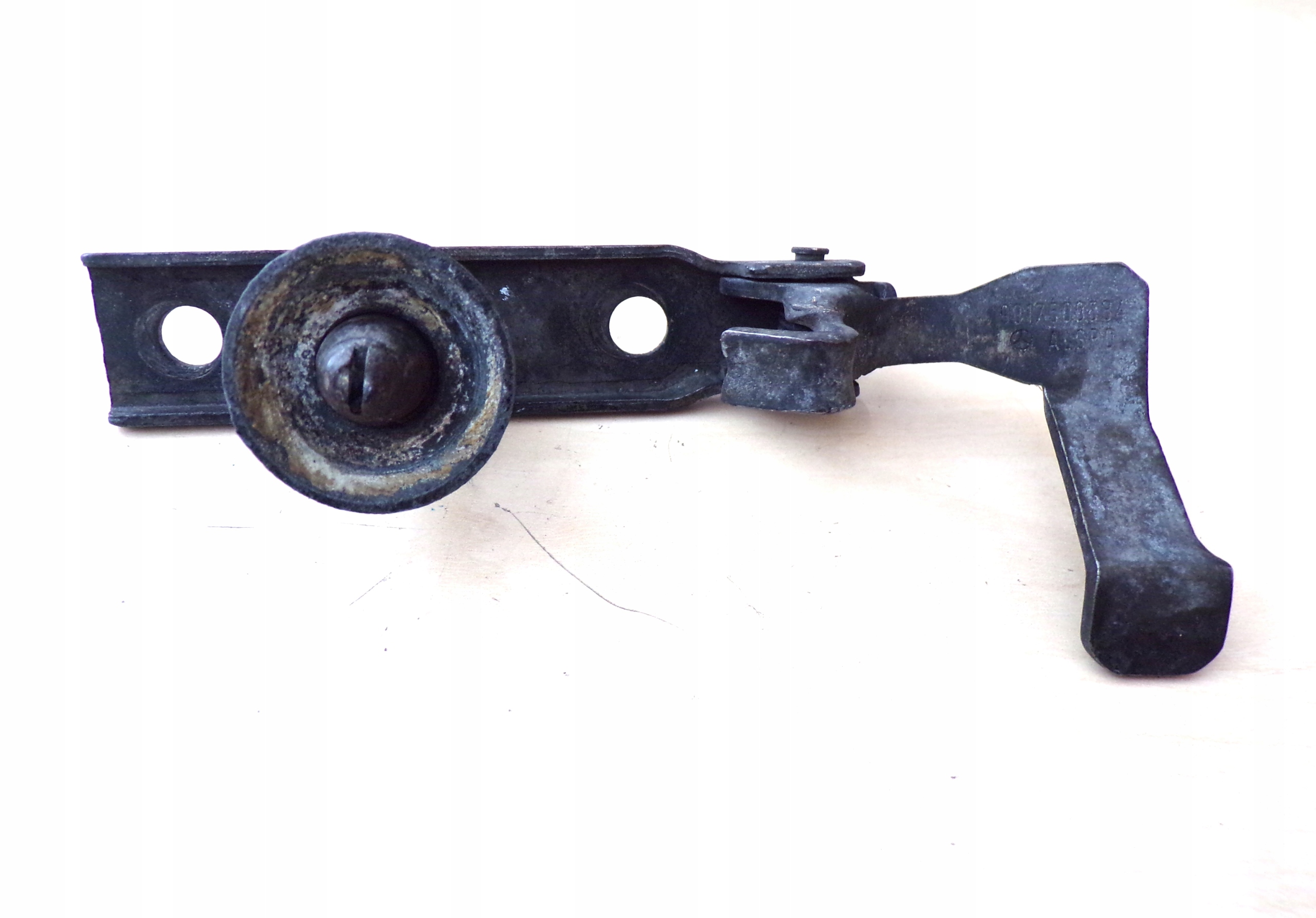 SPRINTER 901 96- brava RYGIEL kuka haube 9017500084