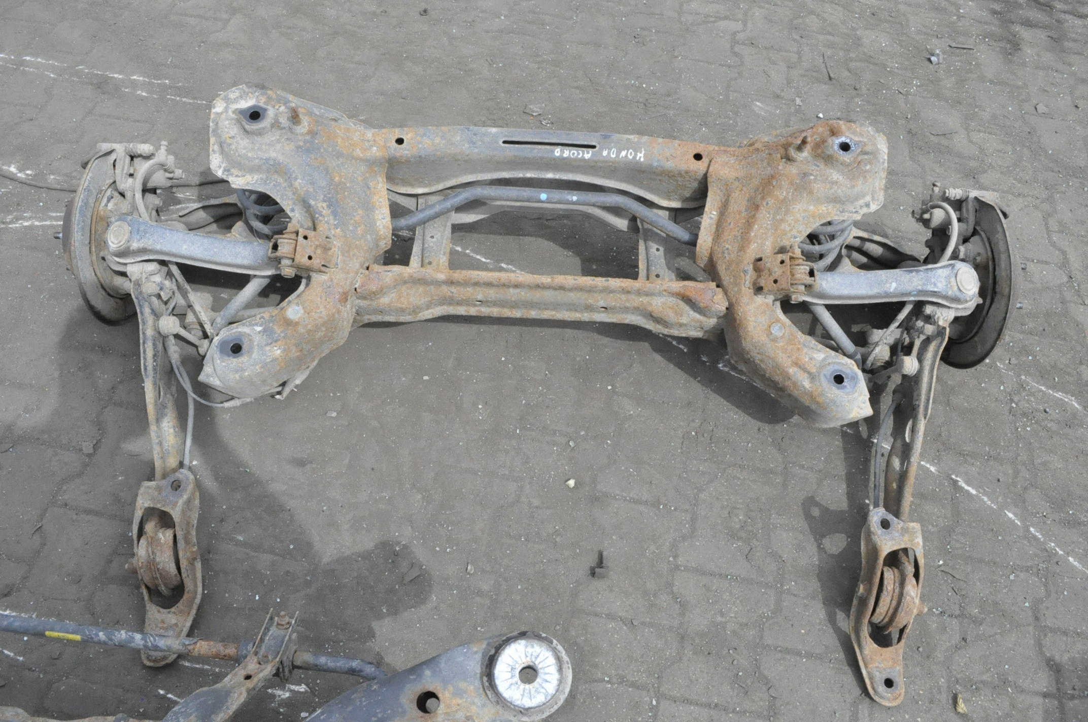 ACCORD VII KOMBI 2.2 i-CTDi ZAWIESZENIE BELKA TYŁ