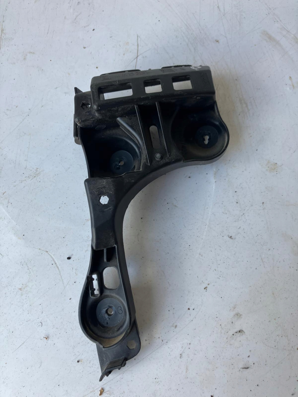 bumper bracket right rear part C3 AIRCROSS 39097403
