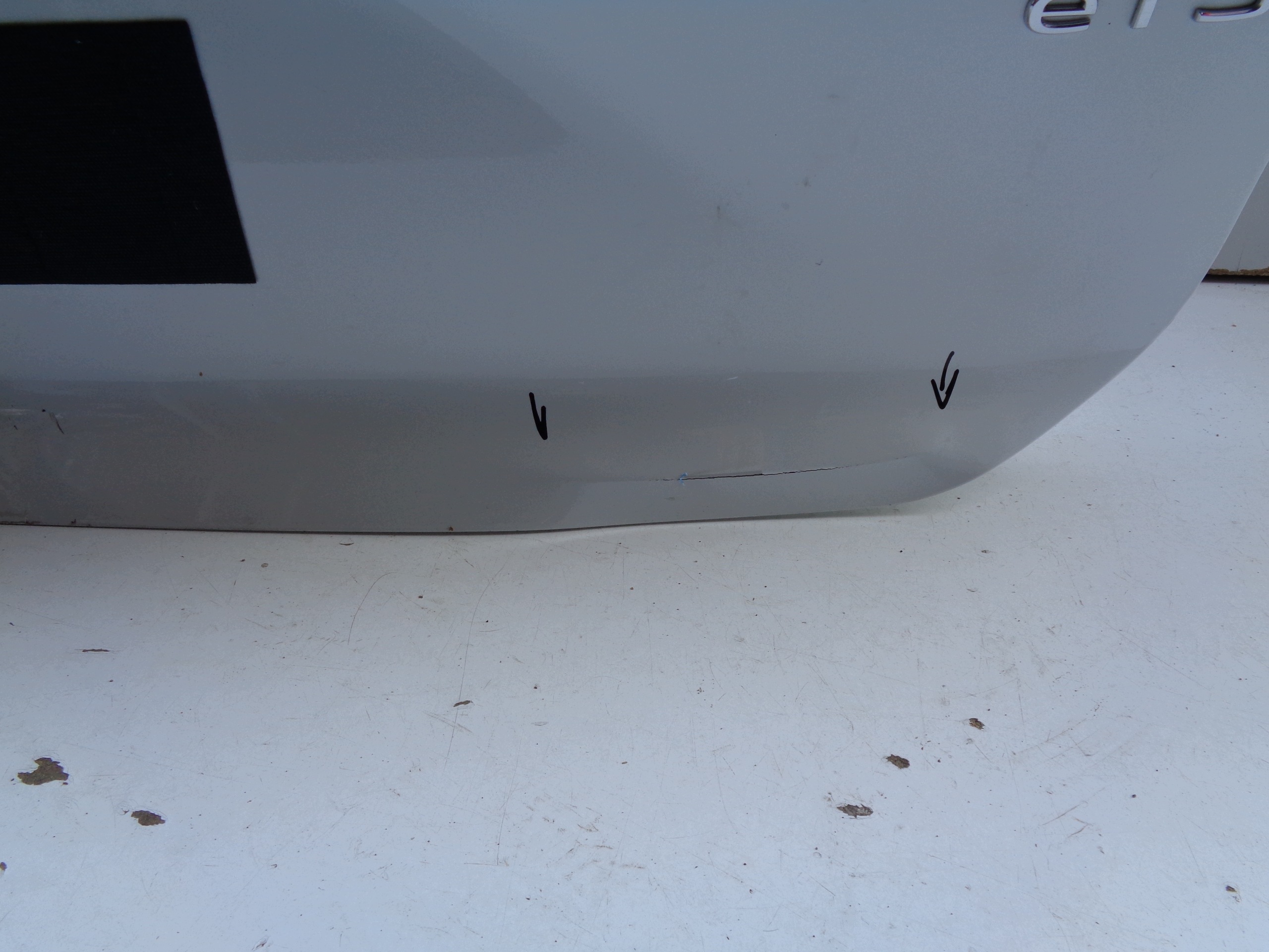 boot doors VW TAYRON 57L 24- NR 53321