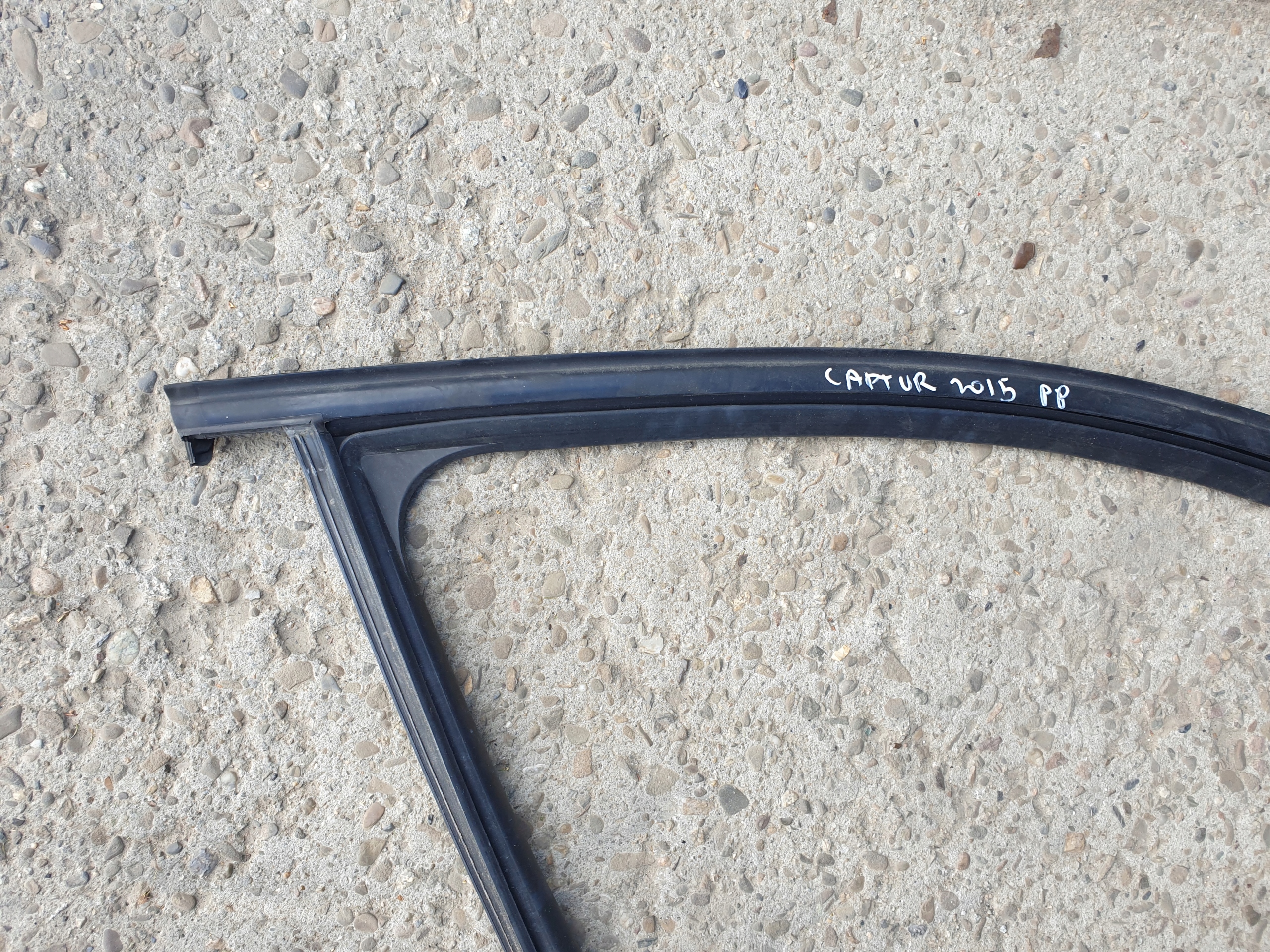 gasket door right front RENAULT CAPTUR and 2013- 803309796