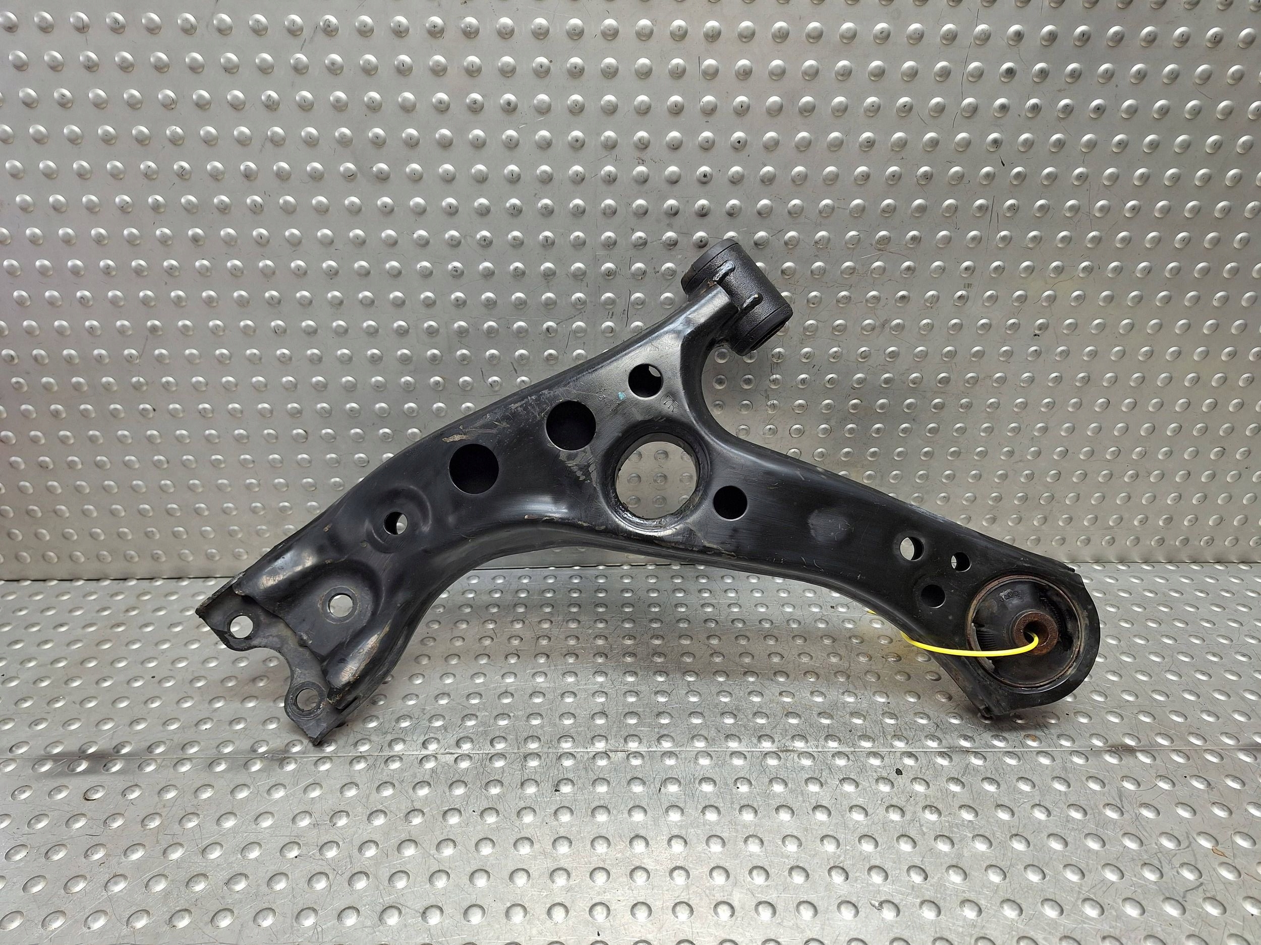arm right front TOYOTA CHR C-HR 16-23