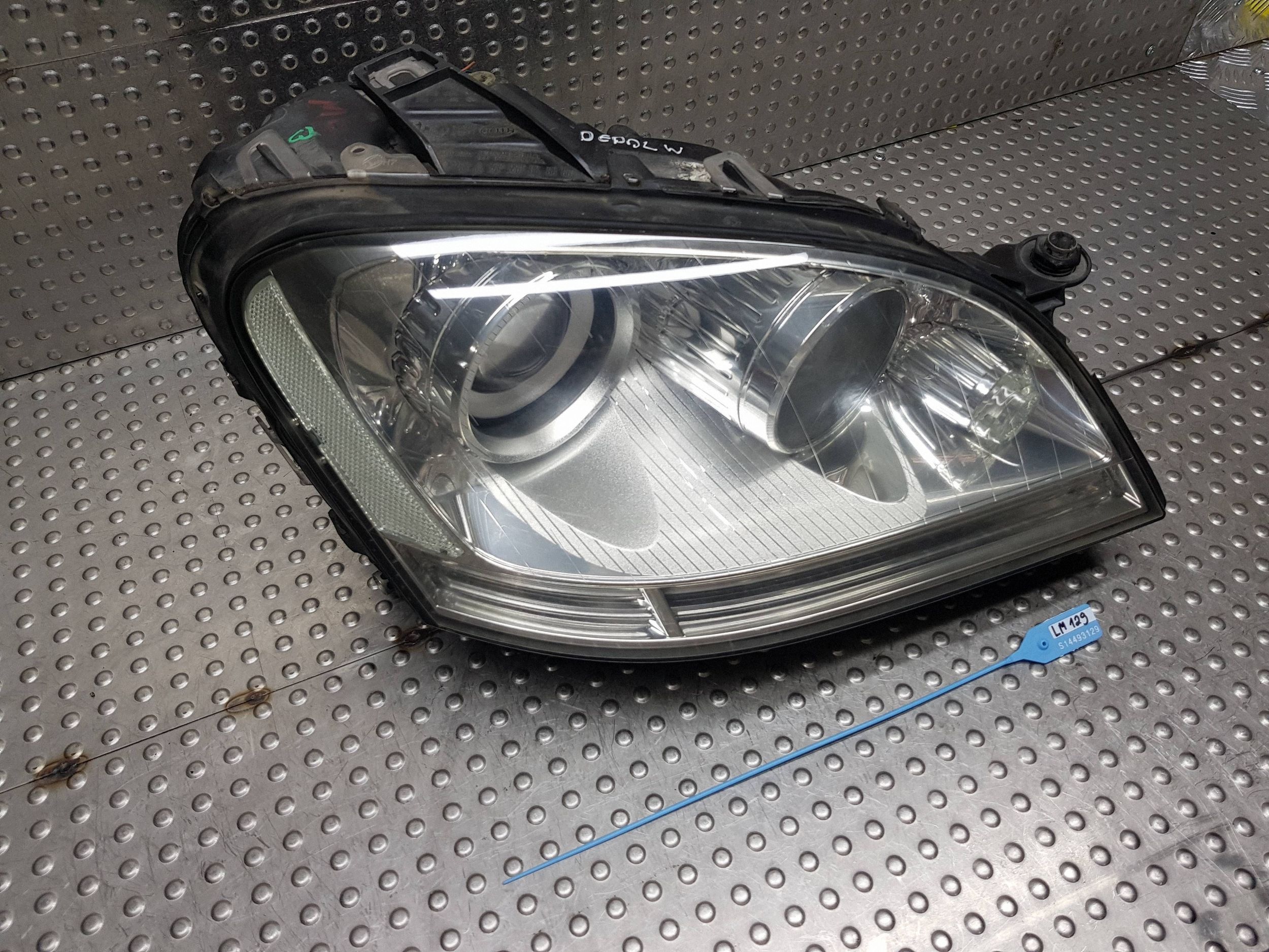 REFLEKTOR right front MERCEDES ML W164 before lift