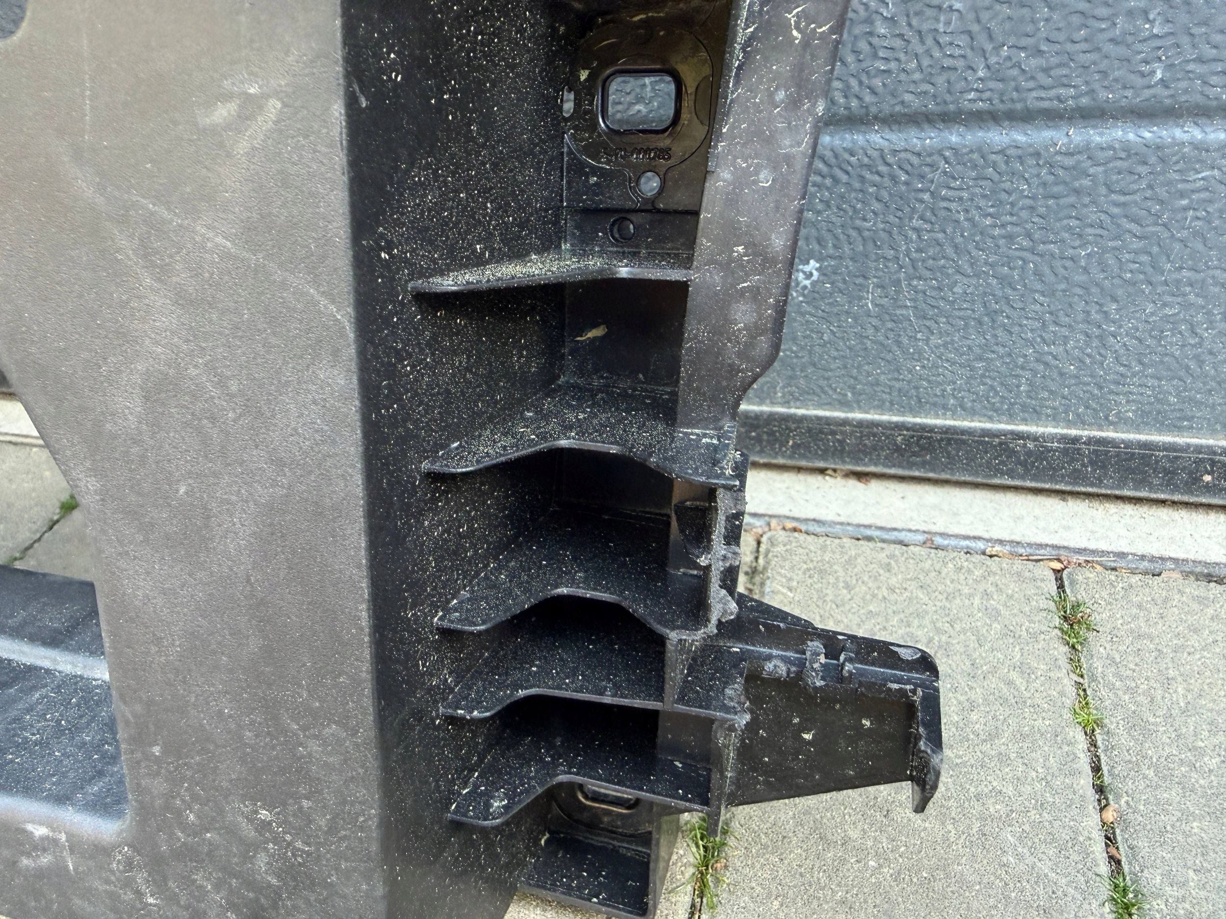 Skoda Elroq 5Lj support panel for radiators front pillar iron