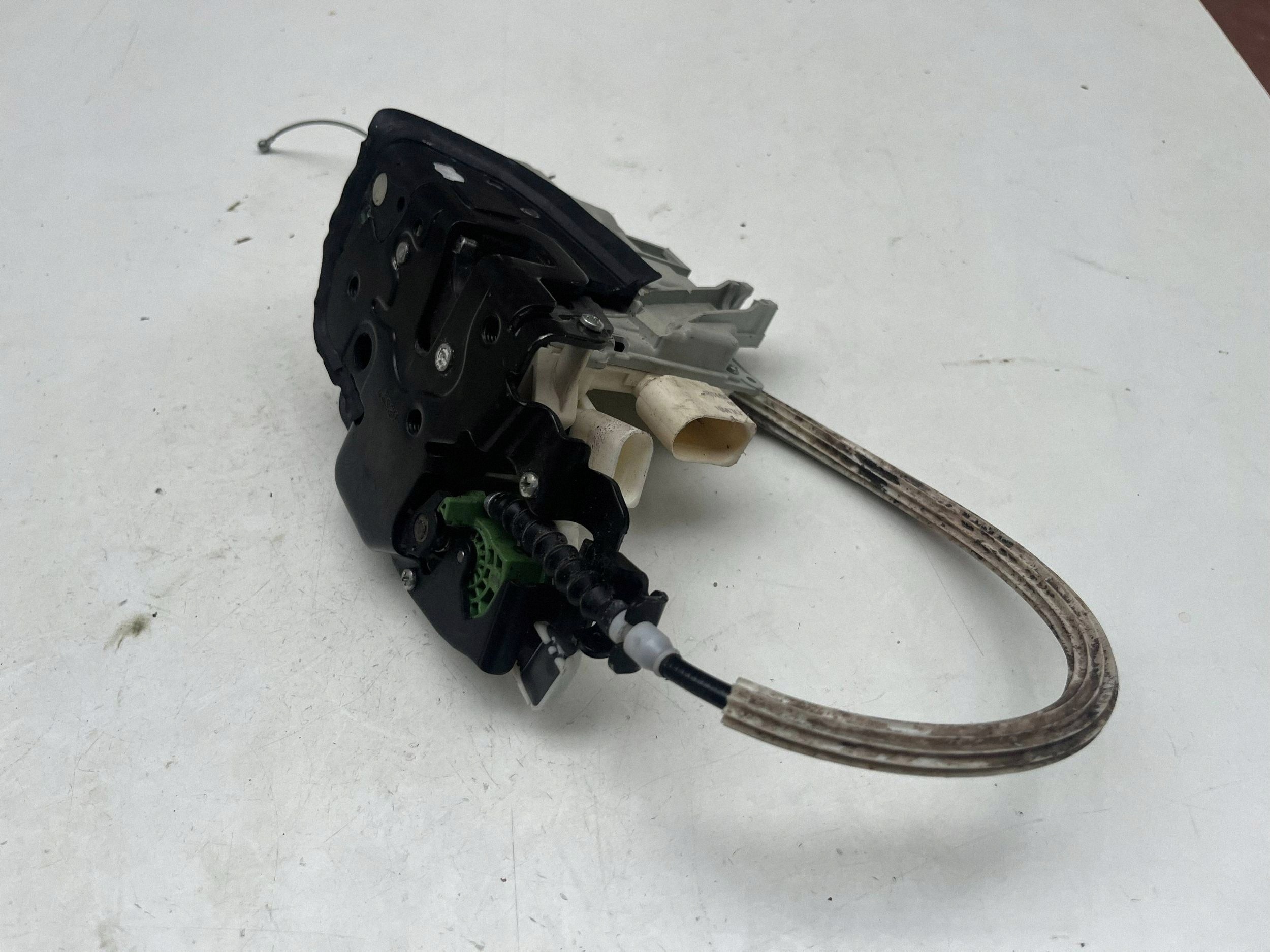 AUDI Q7 4M lock door left front DOCIAG 4M1837015F @M