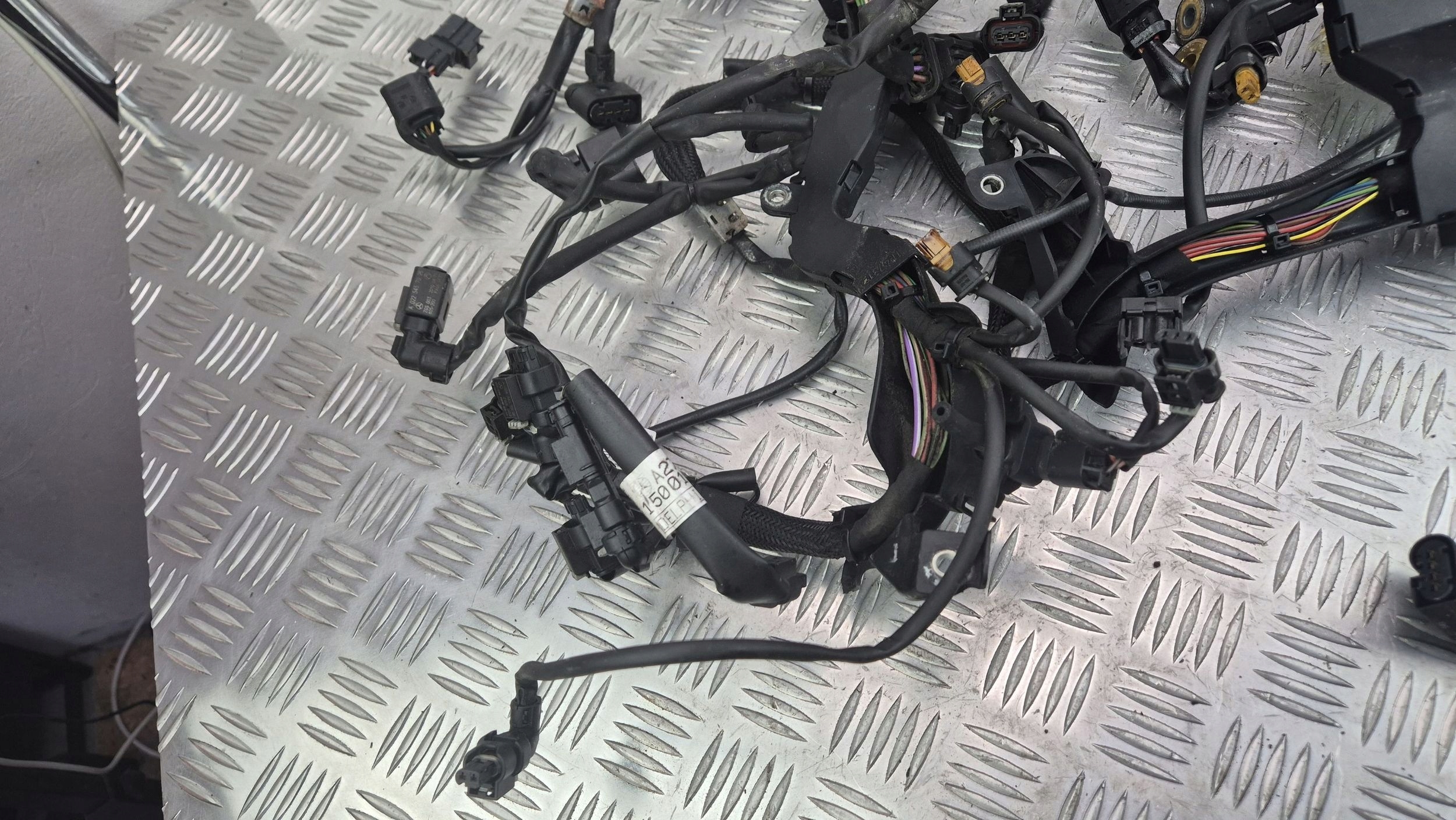 bundle of the engine Mercedes E500 W212 A2731590625 M273.970