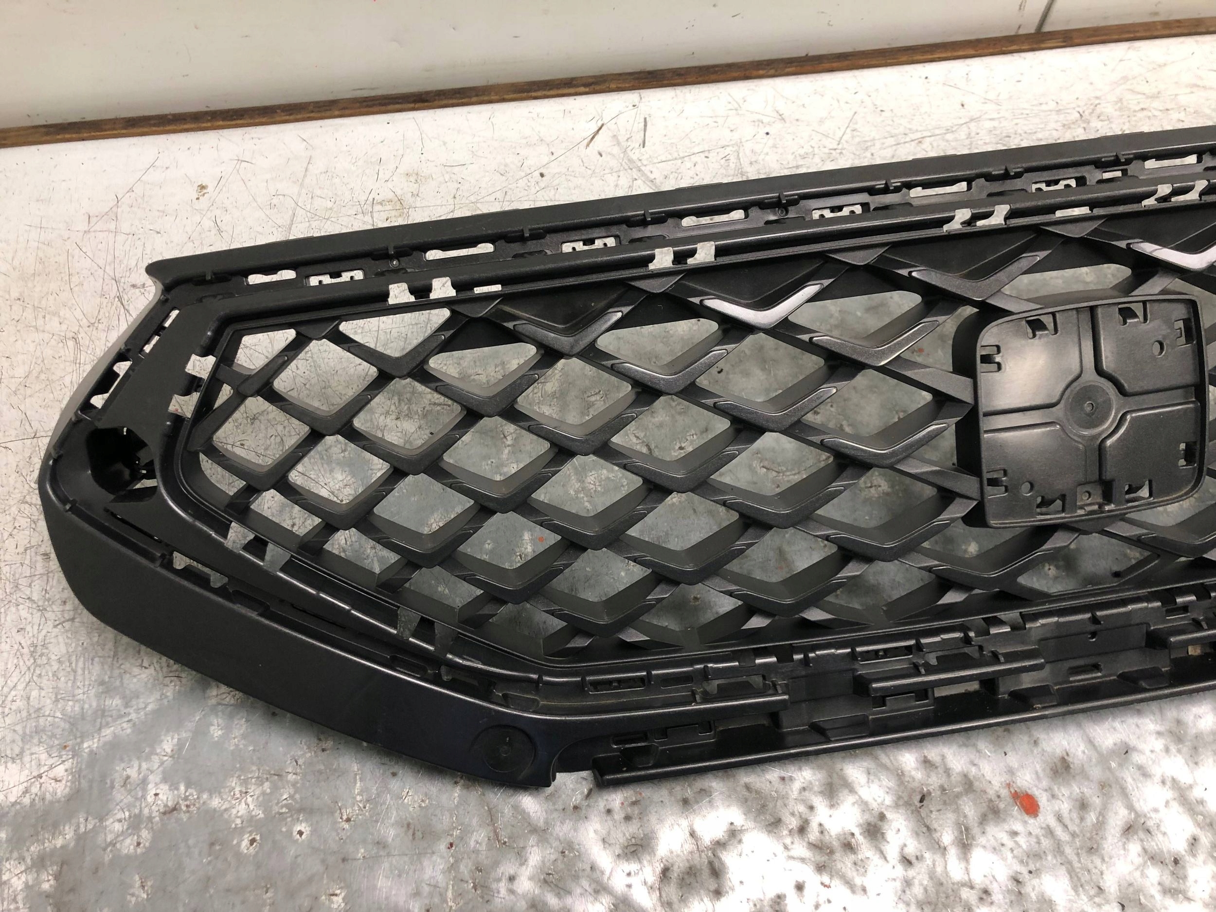 Grill Grill SEAT TARRACO 5FJ853654B