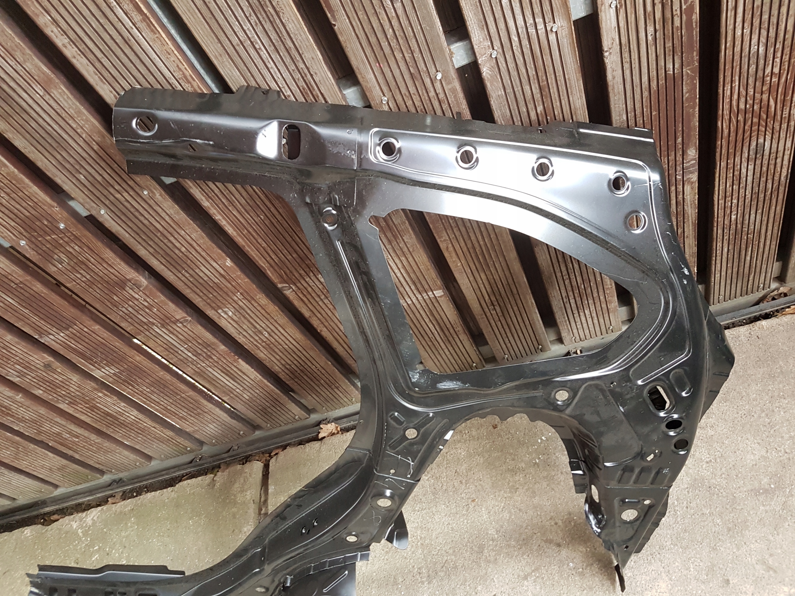 BMW F48 X1 ПОРІГ СТІЙКА A B ЛІВИЙ ЧАСТИНА B39